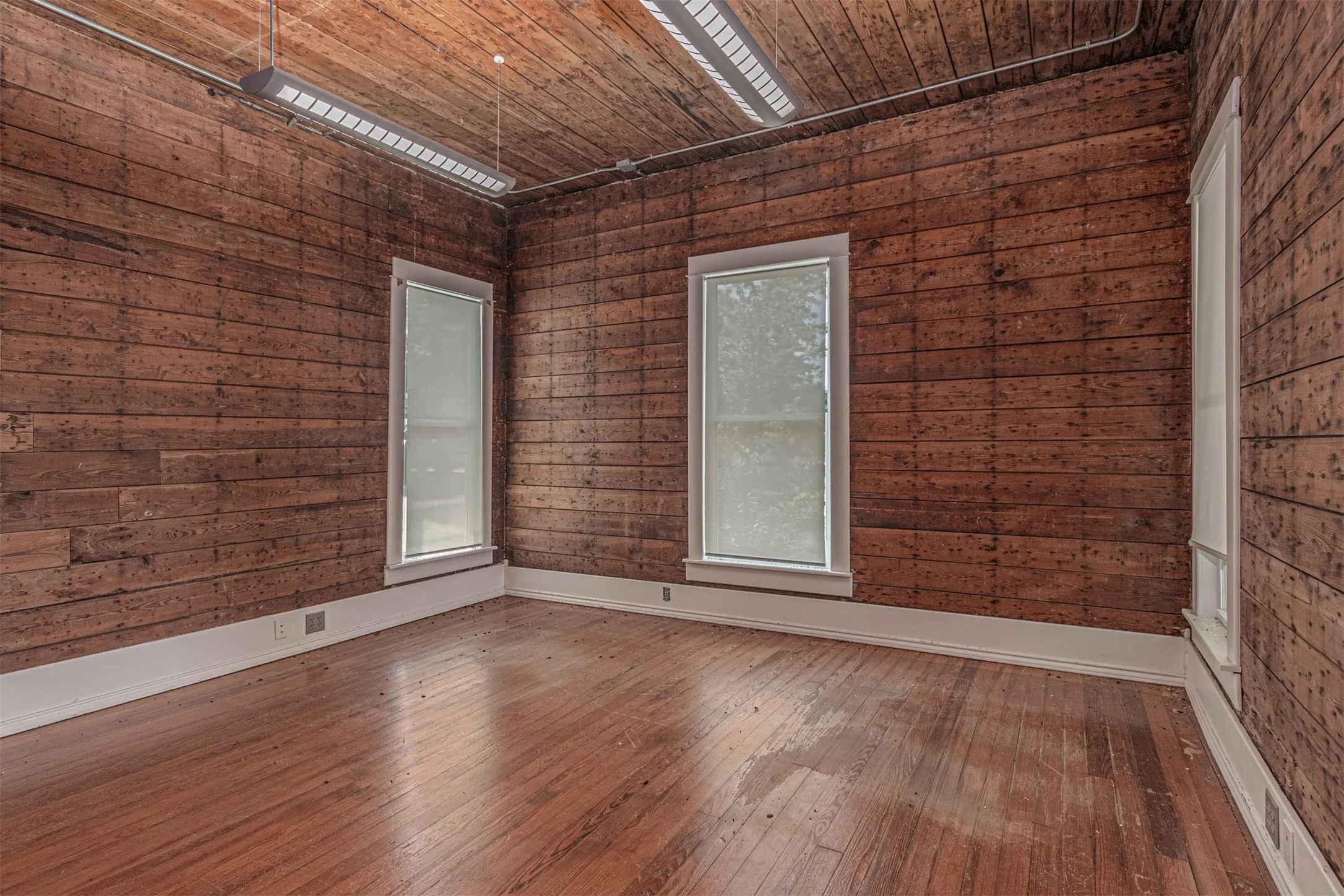 Office For Rent in Rockwall County , 3435 State Highway 276, Rockwall, Texas 75032, 0, 0, Garage spaces, 0 Sqft, built in 1912, mls#21391559, Real Estate Agent in Rockwall, Homes For Rent in Rockwall county, Homes For Rent in Rockwall, Realtor in Rockwall Texas, Real Estate Brokerage Independent Realty Texas, Luminita Cordes Realtor