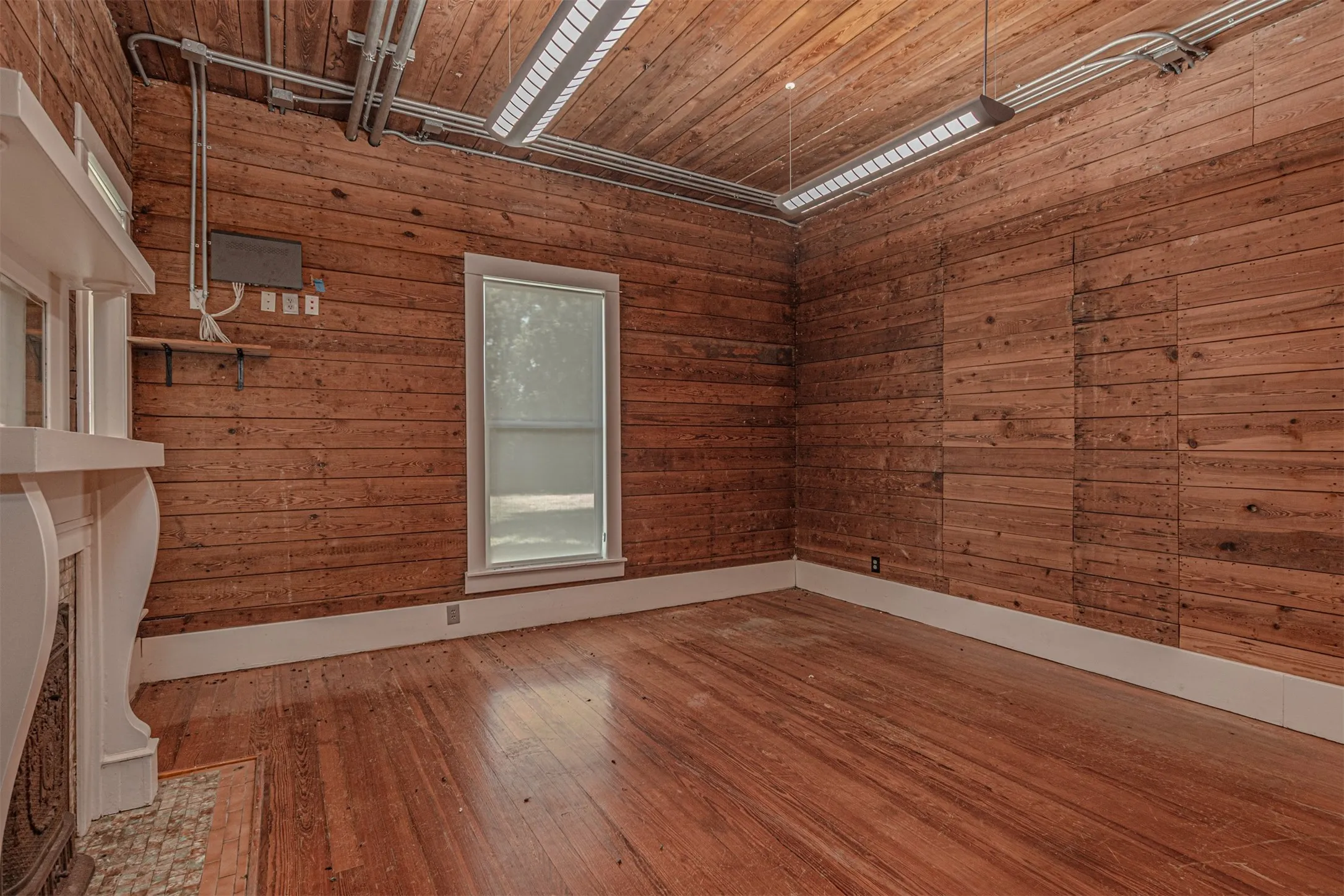 Office For Rent in Rockwall County , 3435 State Highway 276, Rockwall, Texas 75032, 0, 0, Garage spaces, 0 Sqft, built in 1912, mls#21391559, Real Estate Agent in Rockwall, Homes For Rent in Rockwall county, Homes For Rent in Rockwall, Realtor in Rockwall Texas, Real Estate Brokerage Independent Realty Texas, Luminita Cordes Realtor
