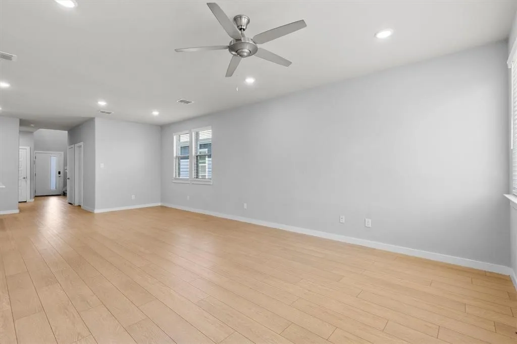 Single Family Residence For Rent in Collin County , 3513 Chambers Drive, Farmersville, Texas 75442, 4 Bedroom, 4 Bathroom, 2 Garage spaces, 2,550 Sqft, built in 2023, mls#21391554, Real Estate Agent in Farmersville, Homes For Rent in Collin county, Homes For Rent in Farmersville, Realtor in Farmersville Texas, Real Estate Brokerage Independent Realty Texas, Luminita Cordes Realtor