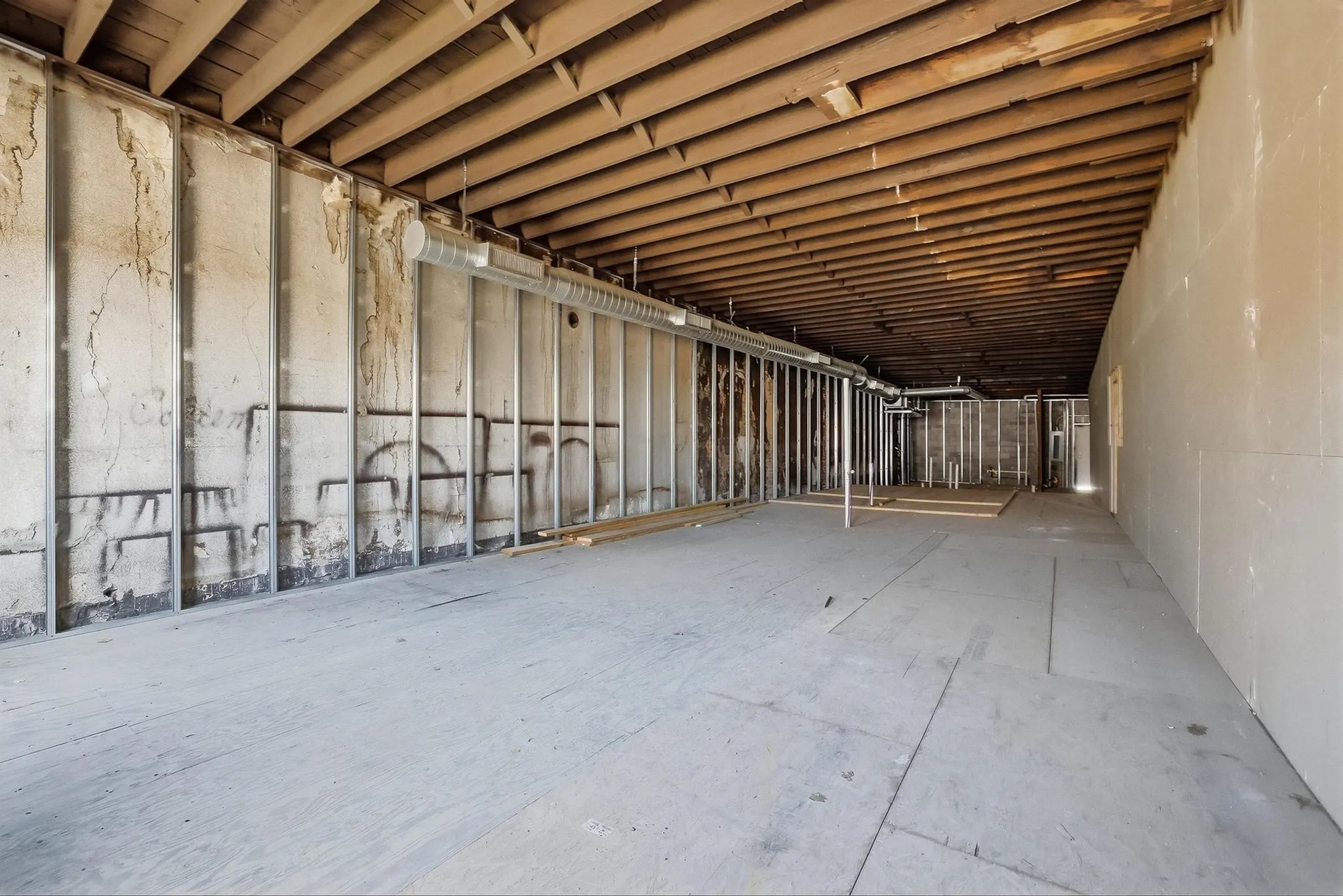 Retail For Sale in Grayson County , 207 S Travis Street 207-20, Sherman, Texas 75090, 0, 0, Garage spaces, 0 Sqft, built in 1900, mls#21391565, Real Estate Agent in Sherman, Homes For Sale in Grayson county, Homes For Sale in Sherman, Realtor in Sherman Texas, Real Estate Brokerage Independent Realty Texas, Luminita Cordes Realtor