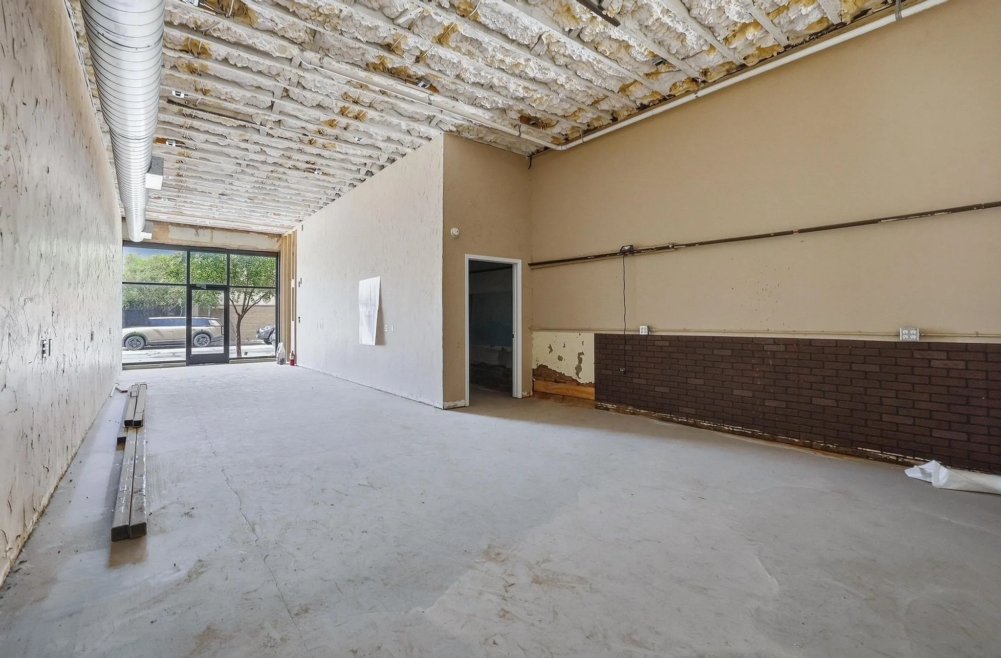 Retail For Sale in Grayson County , 207 S Travis Street 207-20, Sherman, Texas 75090, 0, 0, Garage spaces, 0 Sqft, built in 1900, mls#21391565, Real Estate Agent in Sherman, Homes For Sale in Grayson county, Homes For Sale in Sherman, Realtor in Sherman Texas, Real Estate Brokerage Independent Realty Texas, Luminita Cordes Realtor