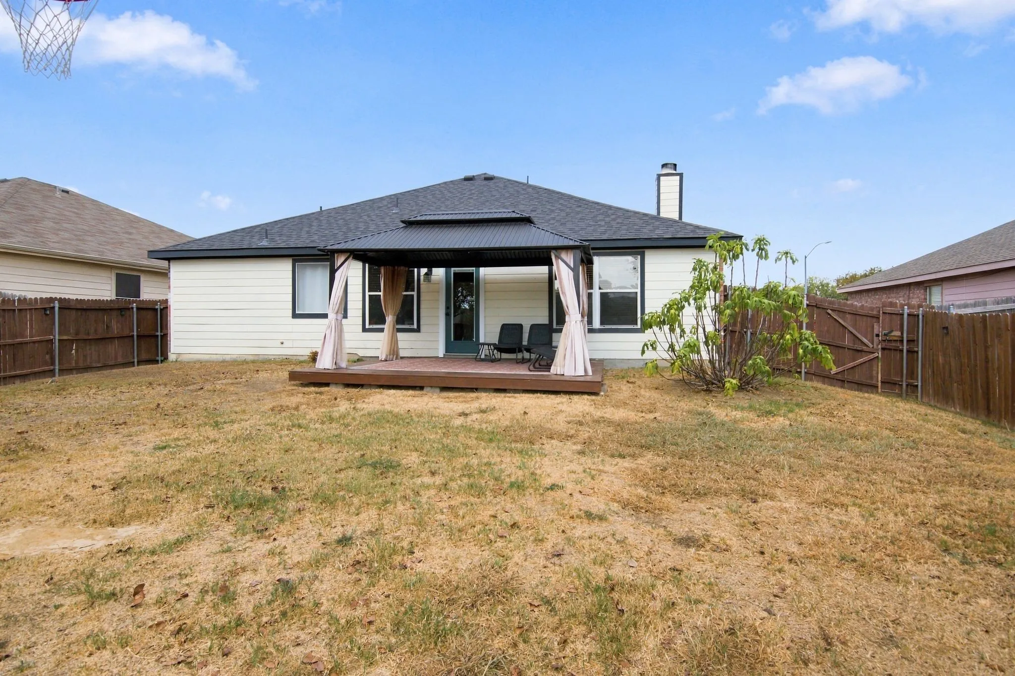 Single Family Residence For Sale in Johnson County , 849 Canyon Cove Drive, Burleson, Texas 76028, 4 Bedroom, 2 Bathroom, Garage spaces, 1,627 Sqft, built in 2001, mls#21391331, Real Estate Agent in Burleson, Homes For Sale in Johnson county, Homes For Sale in Burleson, Realtor in Burleson Texas, Real Estate Brokerage Independent Realty Texas, Luminita Cordes Realtor