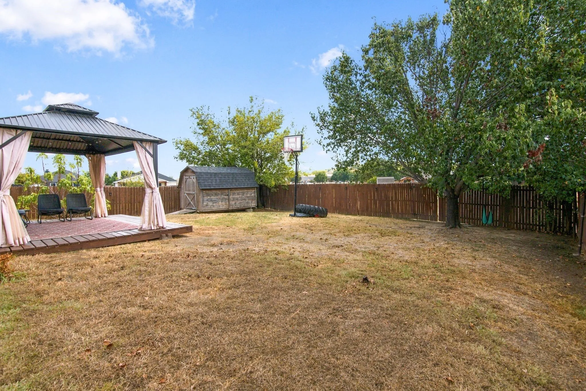 Single Family Residence For Sale in Johnson County , 849 Canyon Cove Drive, Burleson, Texas 76028, 4 Bedroom, 2 Bathroom, Garage spaces, 1,627 Sqft, built in 2001, mls#21391331, Real Estate Agent in Burleson, Homes For Sale in Johnson county, Homes For Sale in Burleson, Realtor in Burleson Texas, Real Estate Brokerage Independent Realty Texas, Luminita Cordes Realtor