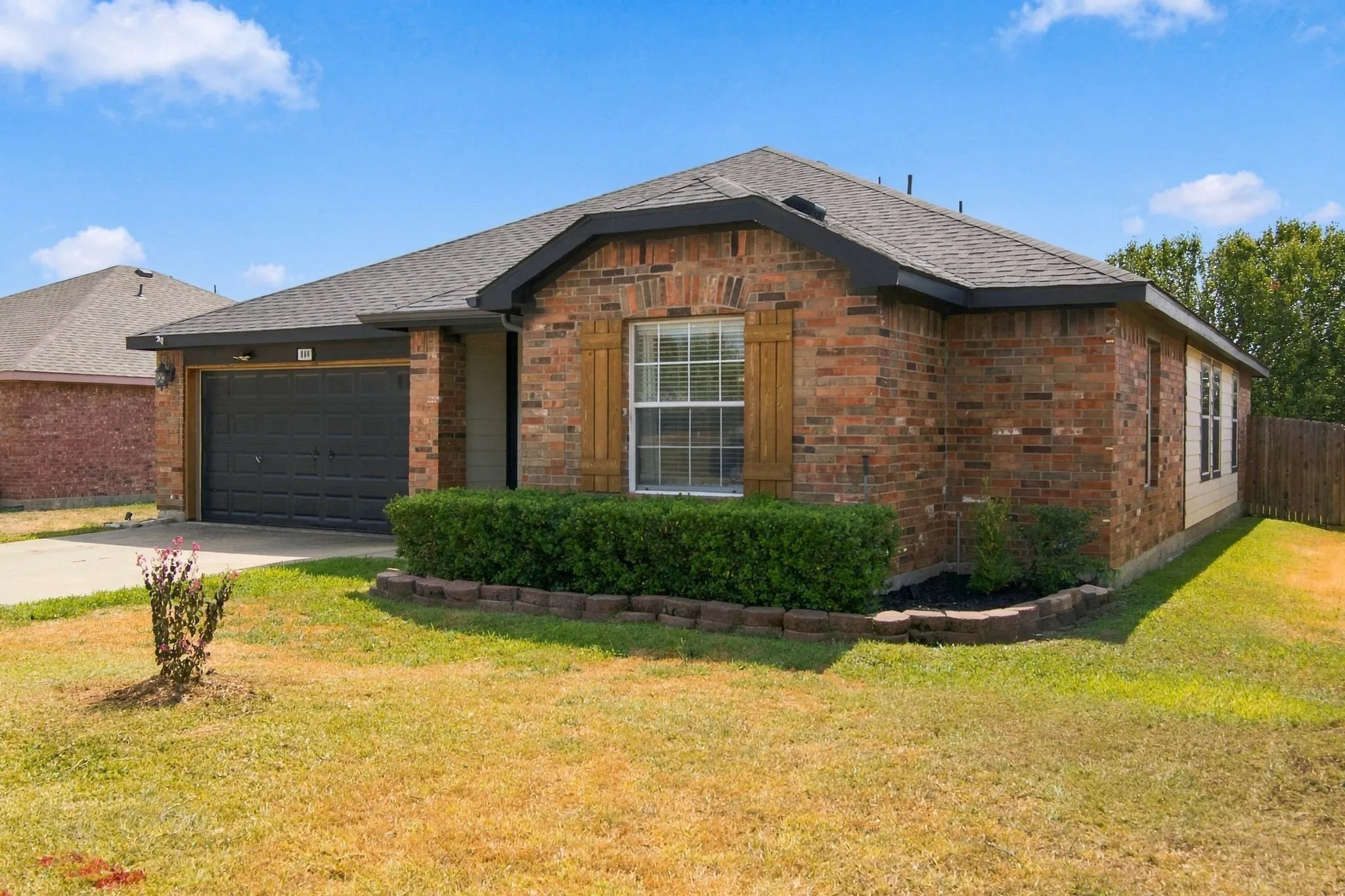 Single Family Residence For Sale in Johnson County , 849 Canyon Cove Drive, Burleson, Texas 76028, 4 Bedroom, 2 Bathroom, Garage spaces, 1,627 Sqft, built in 2001, mls#21391331, Real Estate Agent in Burleson, Homes For Sale in Johnson county, Homes For Sale in Burleson, Realtor in Burleson Texas, Real Estate Brokerage Independent Realty Texas, Luminita Cordes Realtor