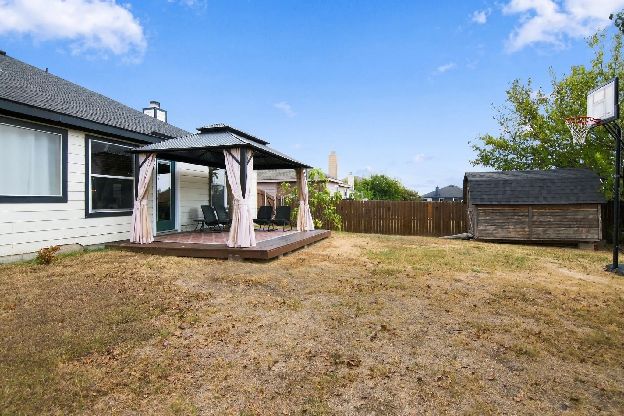 Single Family Residence For Sale in Johnson County , 849 Canyon Cove Drive, Burleson, Texas 76028, 4 Bedroom, 2 Bathroom, Garage spaces, 1,627 Sqft, built in 2001, mls#21391331, Real Estate Agent in Burleson, Homes For Sale in Johnson county, Homes For Sale in Burleson, Realtor in Burleson Texas, Real Estate Brokerage Independent Realty Texas, Luminita Cordes Realtor