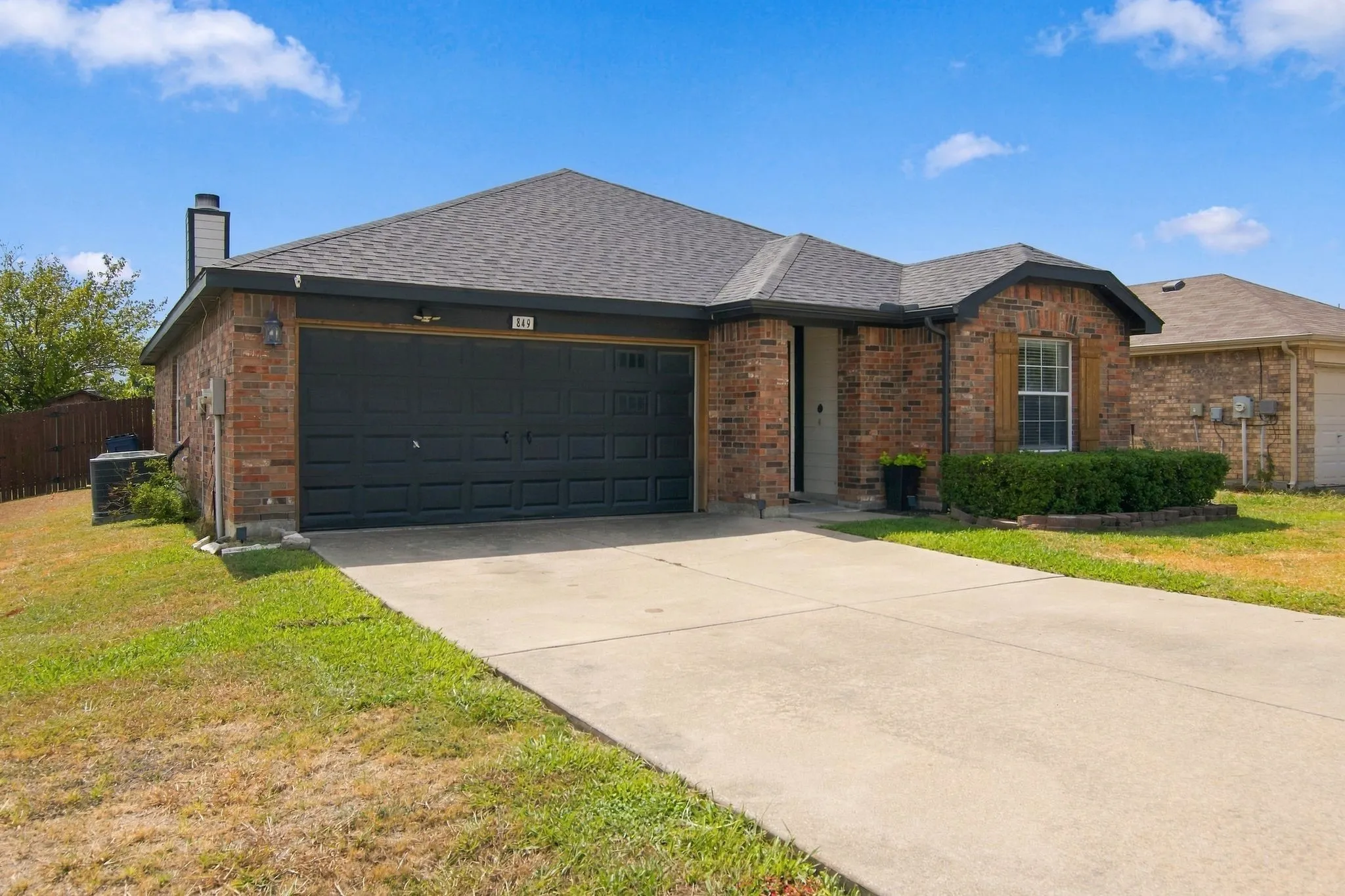 Single Family Residence For Sale in Johnson County , 849 Canyon Cove Drive, Burleson, Texas 76028, 4 Bedroom, 2 Bathroom, Garage spaces, 1,627 Sqft, built in 2001, mls#21391331, Real Estate Agent in Burleson, Homes For Sale in Johnson county, Homes For Sale in Burleson, Realtor in Burleson Texas, Real Estate Brokerage Independent Realty Texas, Luminita Cordes Realtor