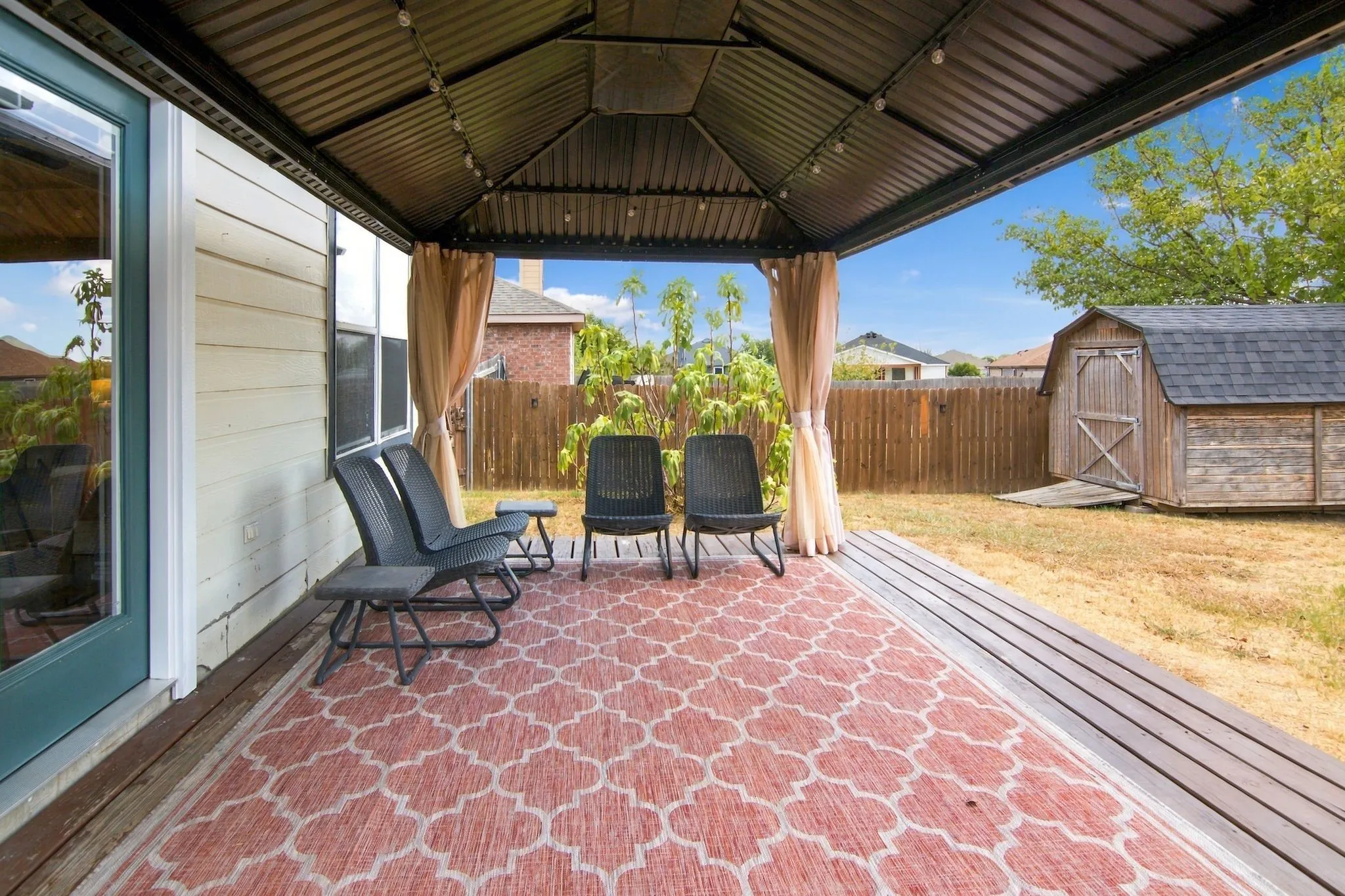 Single Family Residence For Sale in Johnson County , 849 Canyon Cove Drive, Burleson, Texas 76028, 4 Bedroom, 2 Bathroom, Garage spaces, 1,627 Sqft, built in 2001, mls#21391331, Real Estate Agent in Burleson, Homes For Sale in Johnson county, Homes For Sale in Burleson, Realtor in Burleson Texas, Real Estate Brokerage Independent Realty Texas, Luminita Cordes Realtor