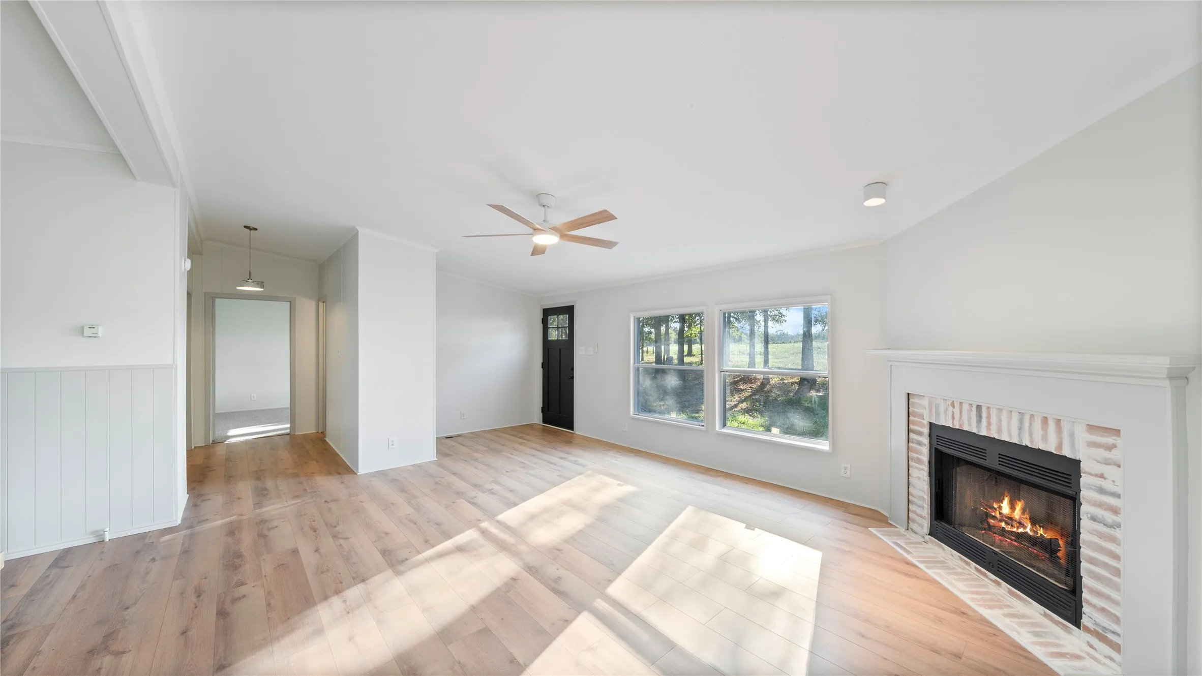 Mobile Home For Sale in Van Zandt County , 581 vz county road 4223, Athens, Texas 75752, 3 Bedroom, 2 Bathroom, Garage spaces, 2,016 Sqft, built in 1999, mls#21391361, Real Estate Agent in Athens, Homes For Sale in Van Zandt county, Homes For Sale in Athens, Realtor in Athens Texas, Real Estate Brokerage Independent Realty Texas, Luminita Cordes Realtor