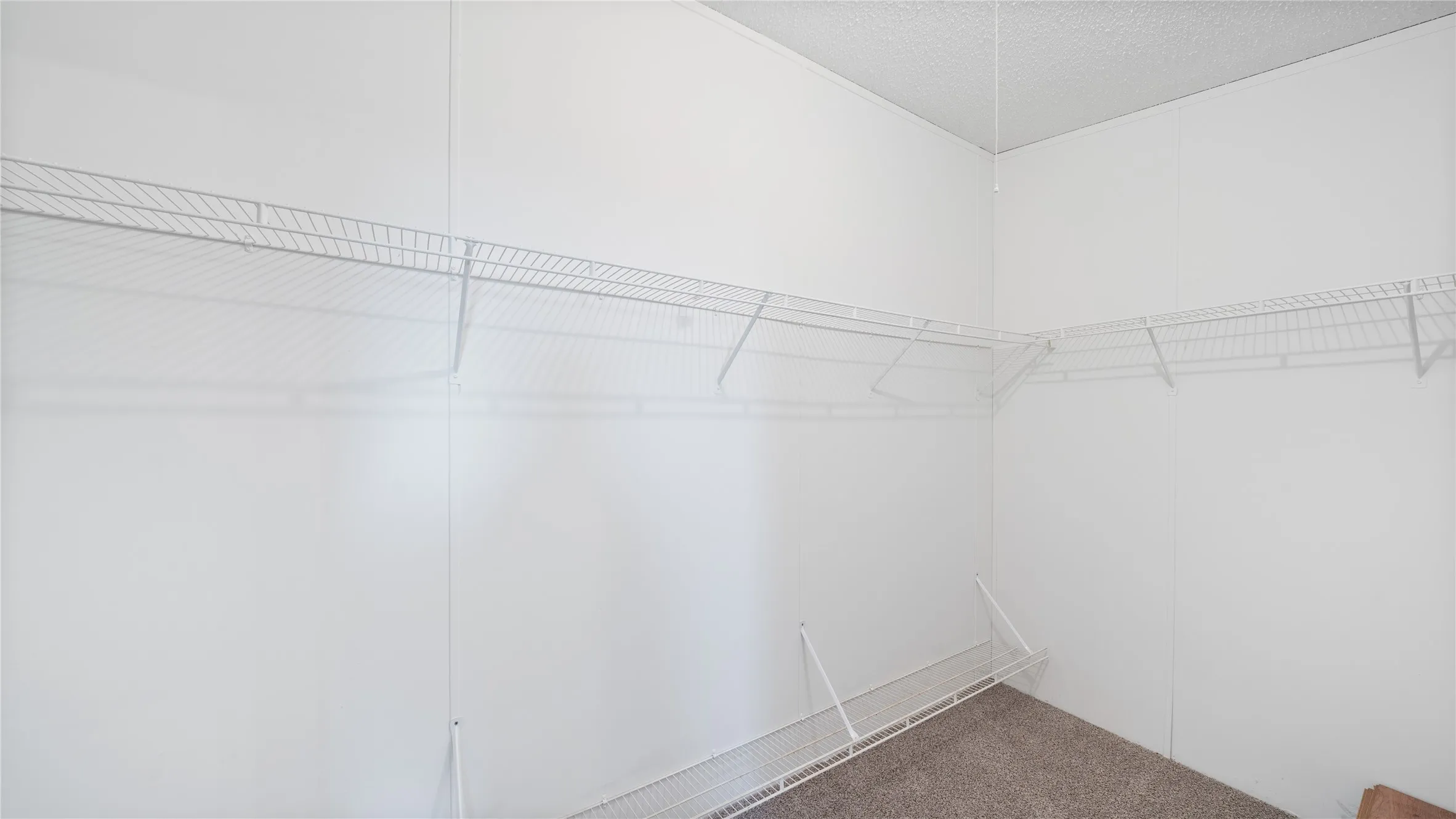 Mobile Home For Sale in Van Zandt County , 581 vz county road 4223, Athens, Texas 75752, 3 Bedroom, 2 Bathroom, Garage spaces, 2,016 Sqft, built in 1999, mls#21391361, Real Estate Agent in Athens, Homes For Sale in Van Zandt county, Homes For Sale in Athens, Realtor in Athens Texas, Real Estate Brokerage Independent Realty Texas, Luminita Cordes Realtor