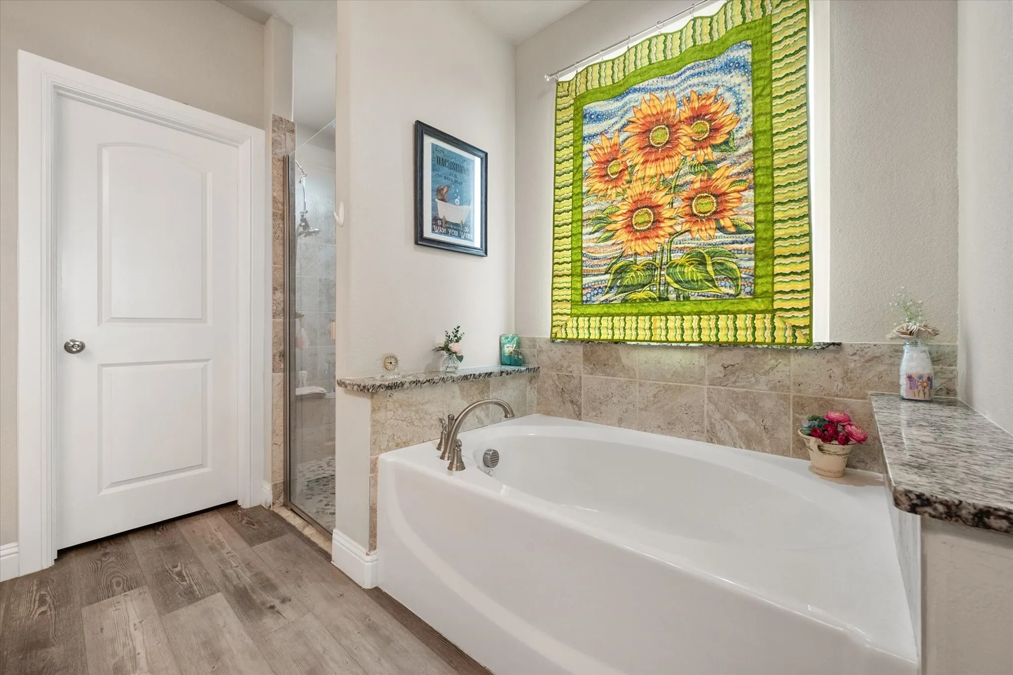 Single Family Residence For Sale in Ellis County , 1700 Prestwick Lane, Ennis, Texas 75119, 3 Bedroom, 2 Bathroom, 2 Garage spaces, 1,723 Sqft, built in 2022, mls#21391571, Real Estate Agent in Ennis, Homes For Sale in Ellis county, Homes For Sale in Ennis, Realtor in Ennis Texas, Real Estate Brokerage Independent Realty Texas, Luminita Cordes Realtor