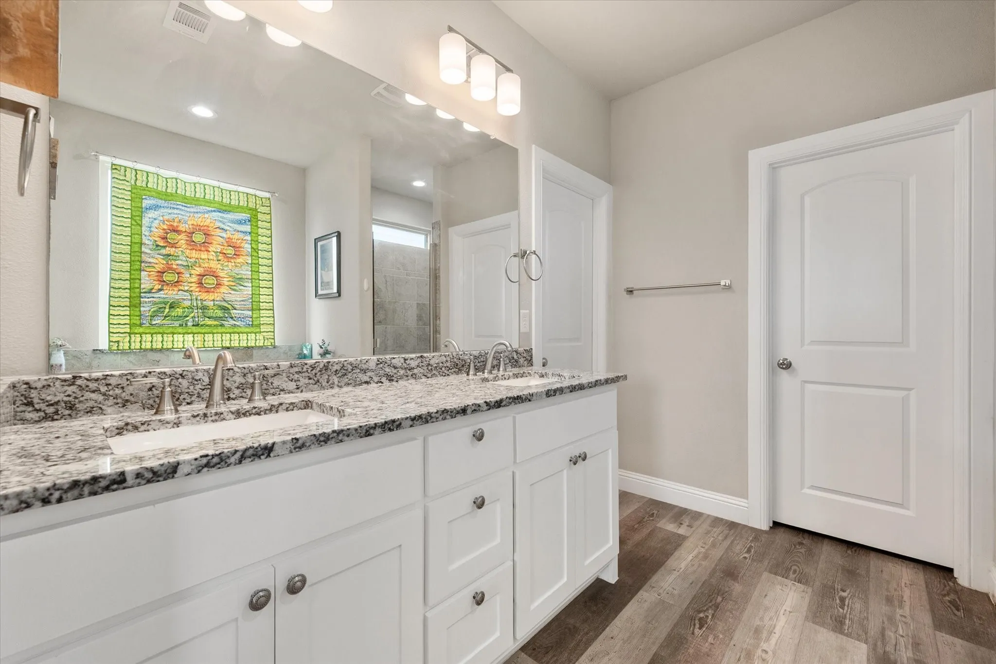 Single Family Residence For Sale in Ellis County , 1700 Prestwick Lane, Ennis, Texas 75119, 3 Bedroom, 2 Bathroom, 2 Garage spaces, 1,723 Sqft, built in 2022, mls#21391571, Real Estate Agent in Ennis, Homes For Sale in Ellis county, Homes For Sale in Ennis, Realtor in Ennis Texas, Real Estate Brokerage Independent Realty Texas, Luminita Cordes Realtor