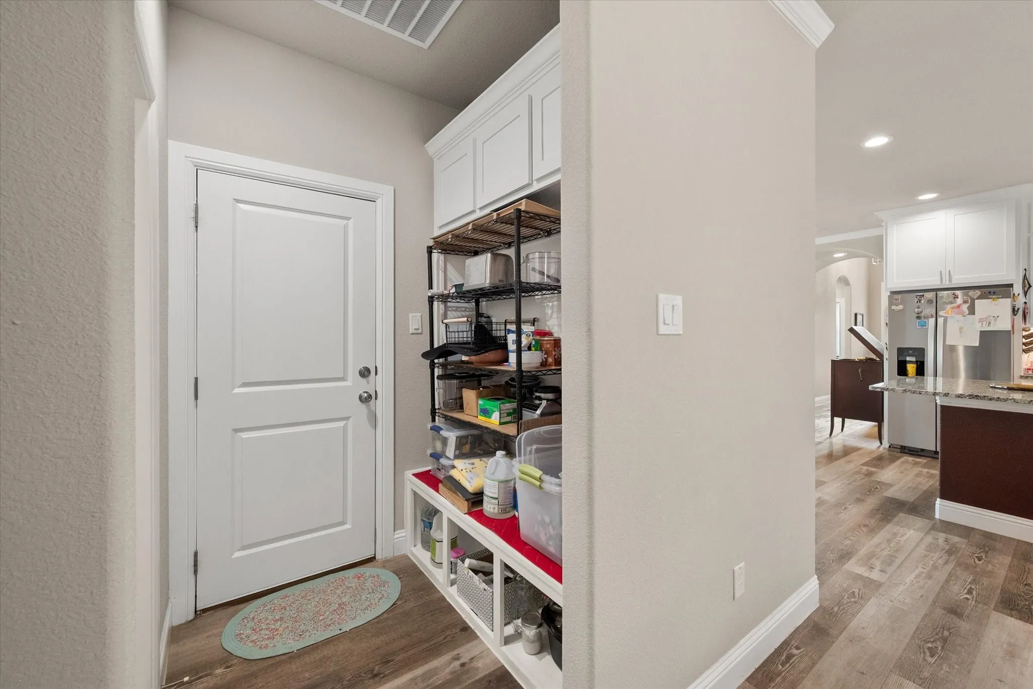 Single Family Residence For Sale in Ellis County , 1700 Prestwick Lane, Ennis, Texas 75119, 3 Bedroom, 2 Bathroom, 2 Garage spaces, 1,723 Sqft, built in 2022, mls#21391571, Real Estate Agent in Ennis, Homes For Sale in Ellis county, Homes For Sale in Ennis, Realtor in Ennis Texas, Real Estate Brokerage Independent Realty Texas, Luminita Cordes Realtor