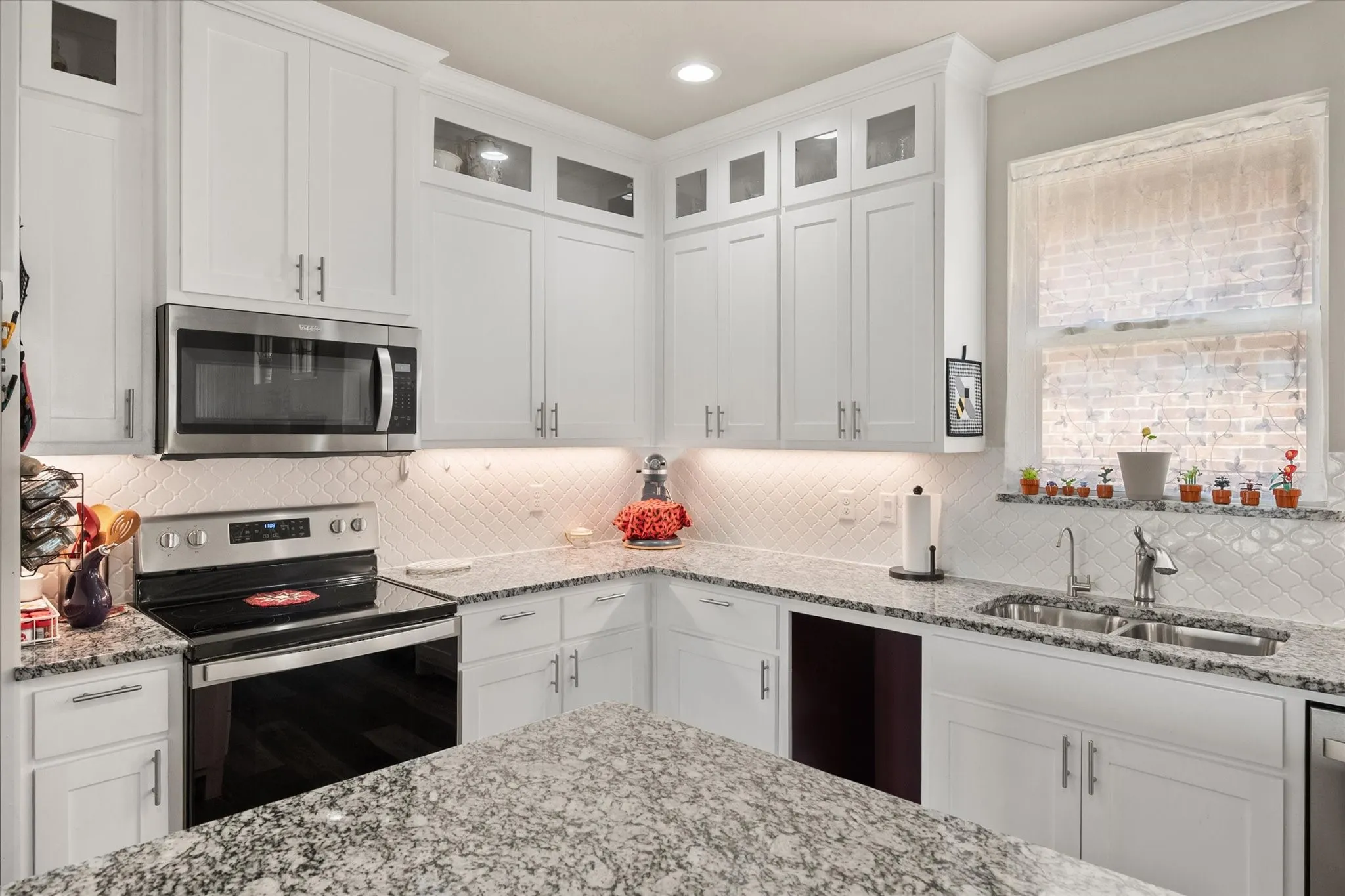 Single Family Residence For Sale in Ellis County , 1700 Prestwick Lane, Ennis, Texas 75119, 3 Bedroom, 2 Bathroom, 2 Garage spaces, 1,723 Sqft, built in 2022, mls#21391571, Real Estate Agent in Ennis, Homes For Sale in Ellis county, Homes For Sale in Ennis, Realtor in Ennis Texas, Real Estate Brokerage Independent Realty Texas, Luminita Cordes Realtor
