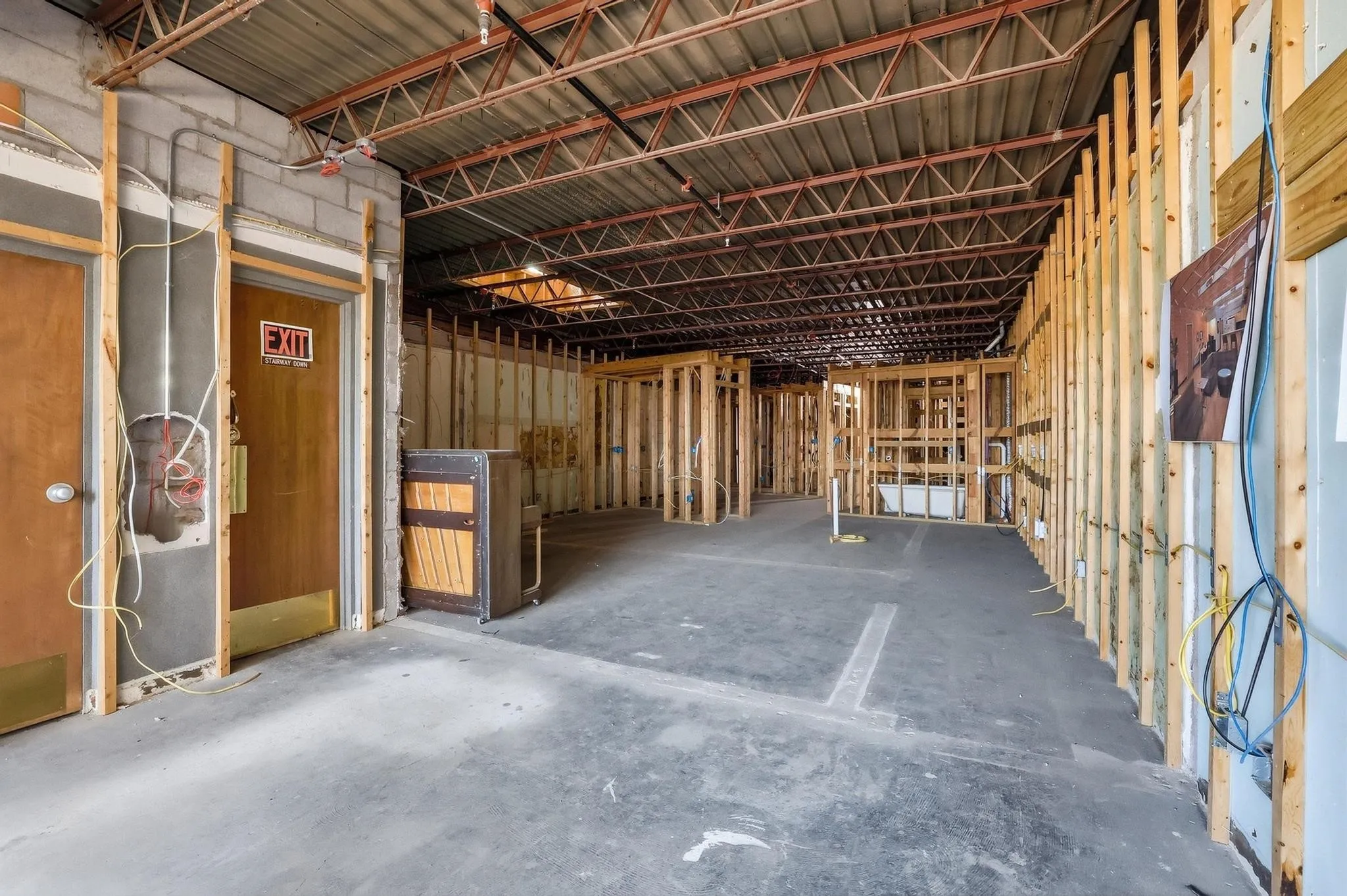 Retail For Sale in Grayson County , 213 N Travis Street, Sherman, Texas 75090, 0, 0, Garage spaces, 0 Sqft, built in 1953, mls#21391573, Real Estate Agent in Sherman, Homes For Sale in Grayson county, Homes For Sale in Sherman, Realtor in Sherman Texas, Real Estate Brokerage Independent Realty Texas, Luminita Cordes Realtor