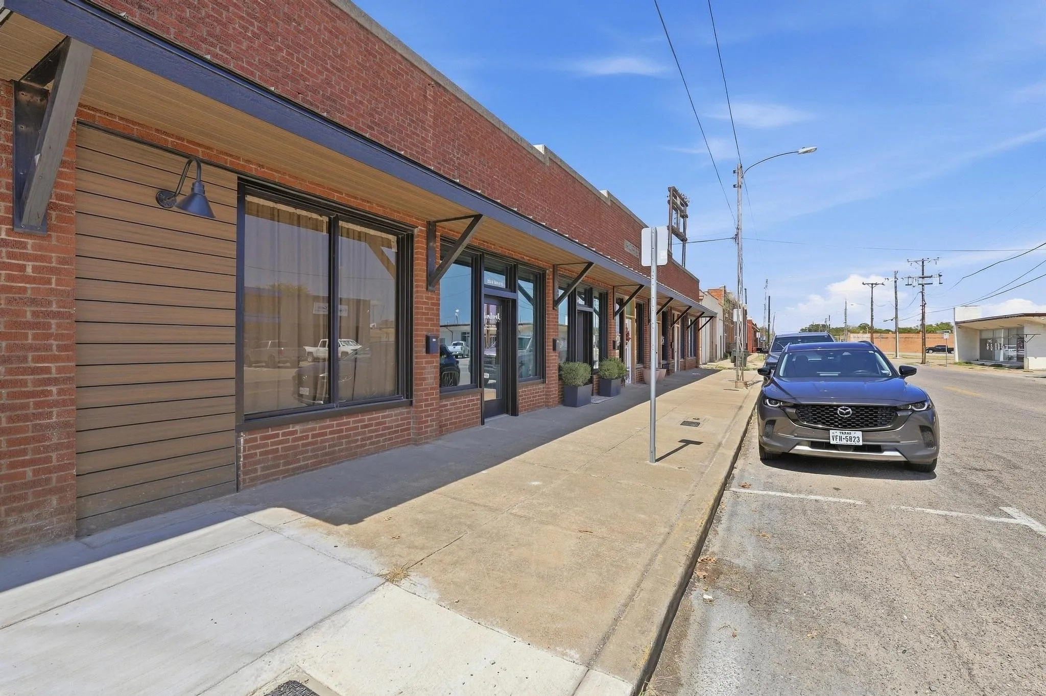 Retail For Sale in Grayson County , 202-221 N Walnut Street 202-21, Sherman, Texas 75090, 0, 0, Garage spaces, 0 Sqft, built in 1920, mls#21391584, Real Estate Agent in Sherman, Homes For Sale in Grayson county, Homes For Sale in Sherman, Realtor in Sherman Texas, Real Estate Brokerage Independent Realty Texas, Luminita Cordes Realtor