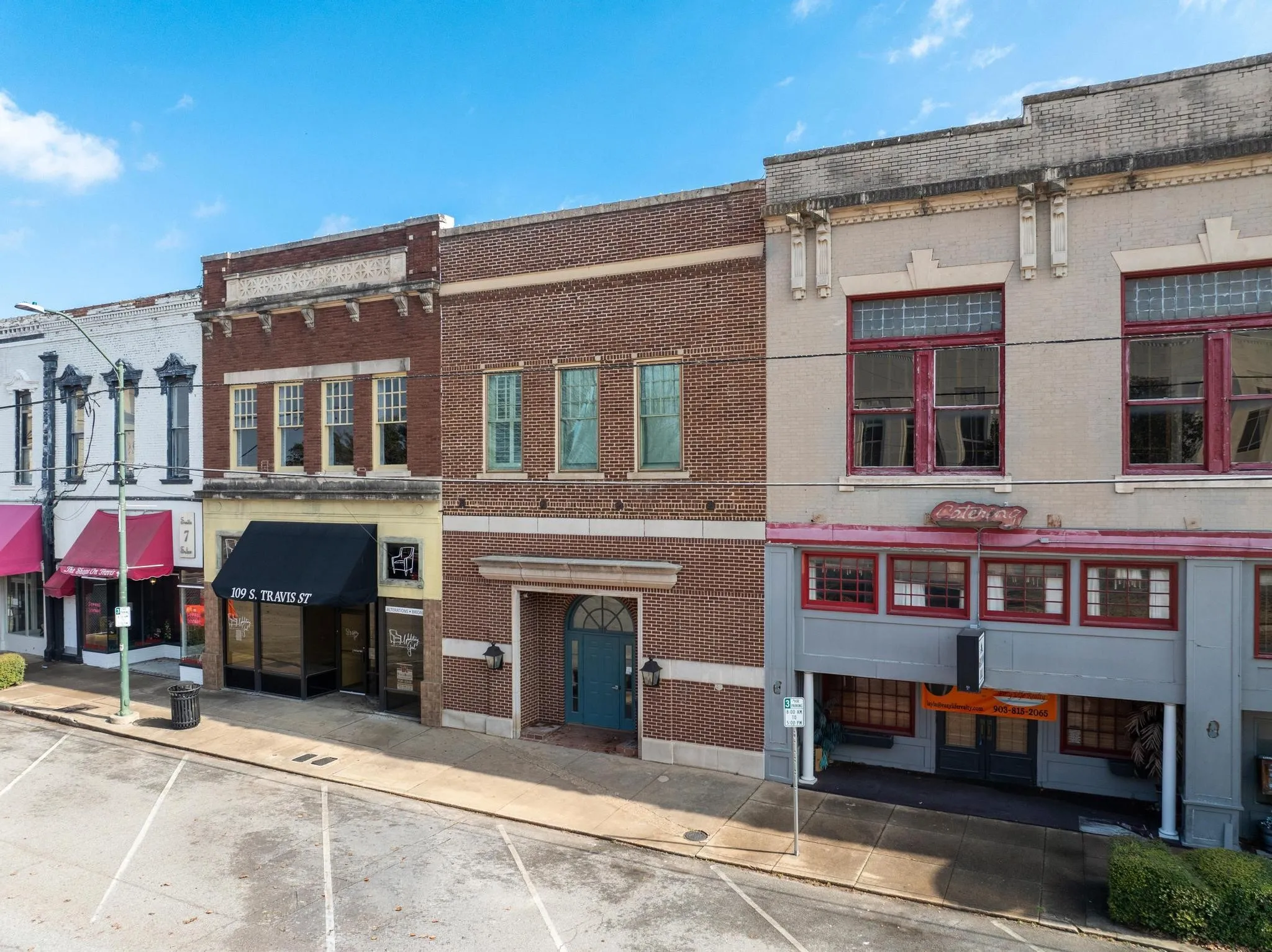 Retail For Sale in Grayson County , 211 S Travis Street, Sherman, Texas 75090, 0, 0, Garage spaces, 0 Sqft, built in 1920, mls#21391586, Real Estate Agent in Sherman, Homes For Sale in Grayson county, Homes For Sale in Sherman, Realtor in Sherman Texas, Real Estate Brokerage Independent Realty Texas, Luminita Cordes Realtor