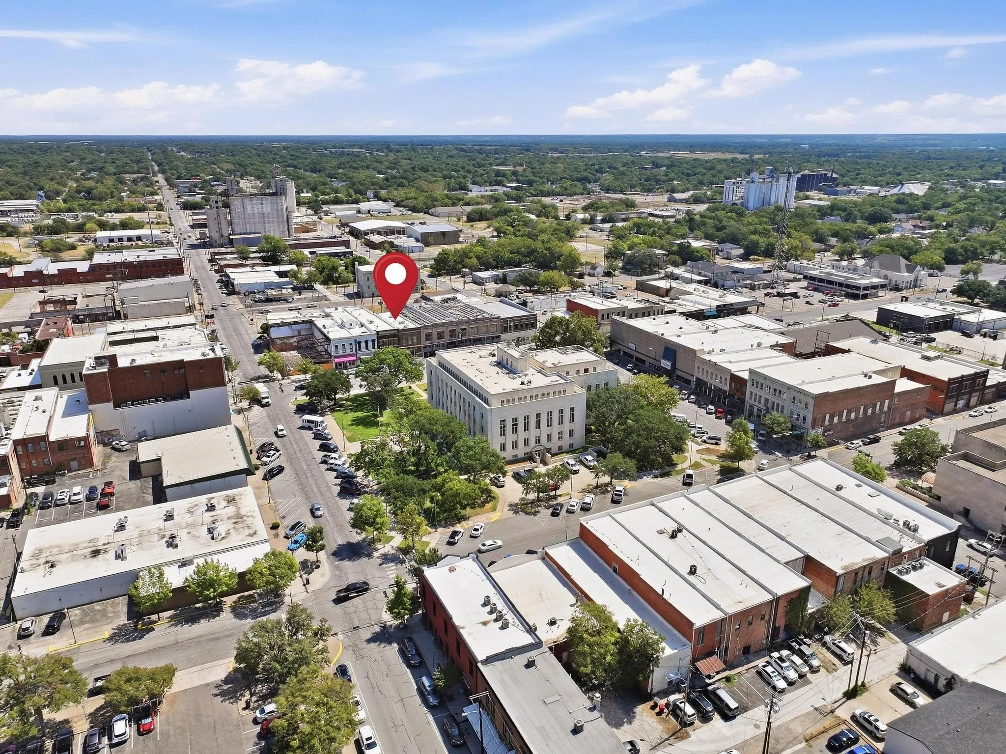 Retail For Sale in Grayson County , 211 S Travis Street, Sherman, Texas 75090, 0, 0, Garage spaces, 0 Sqft, built in 1920, mls#21391586, Real Estate Agent in Sherman, Homes For Sale in Grayson county, Homes For Sale in Sherman, Realtor in Sherman Texas, Real Estate Brokerage Independent Realty Texas, Luminita Cordes Realtor