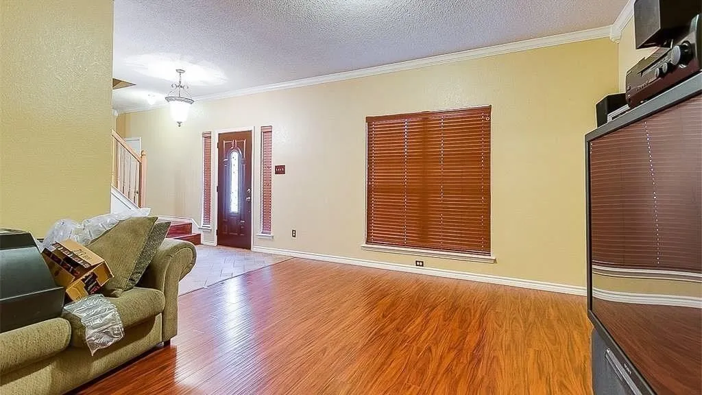 Single Family Residence For Rent in Dallas County , 5013 Bellerive Court, Garland, Texas 75044, 4 Bedroom, 2 Bathroom, 2 Garage spaces, 2,536 Sqft, built in 1997, mls#21391594, Real Estate Agent in Garland, Homes For Rent in Dallas county, Homes For Rent in Garland, Realtor in Garland Texas, Real Estate Brokerage Independent Realty Texas, Luminita Cordes Realtor