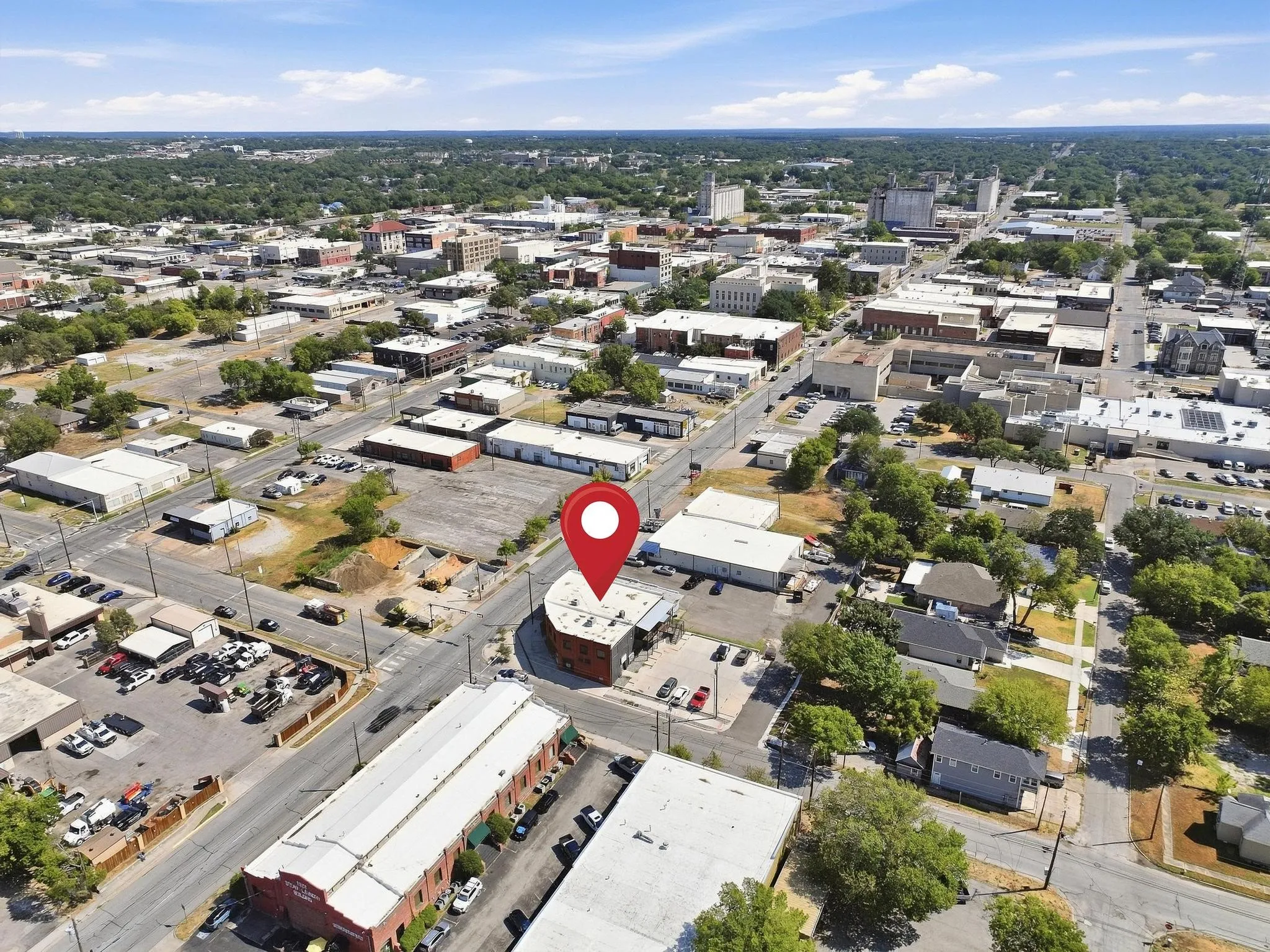 Retail For Sale in Grayson County , 330 W Lamar Street, Sherman, Texas 75090, 0, 0, Garage spaces, 0 Sqft, built in 1956, mls#21391599, Real Estate Agent in Sherman, Homes For Sale in Grayson county, Homes For Sale in Sherman, Realtor in Sherman Texas, Real Estate Brokerage Independent Realty Texas, Luminita Cordes Realtor