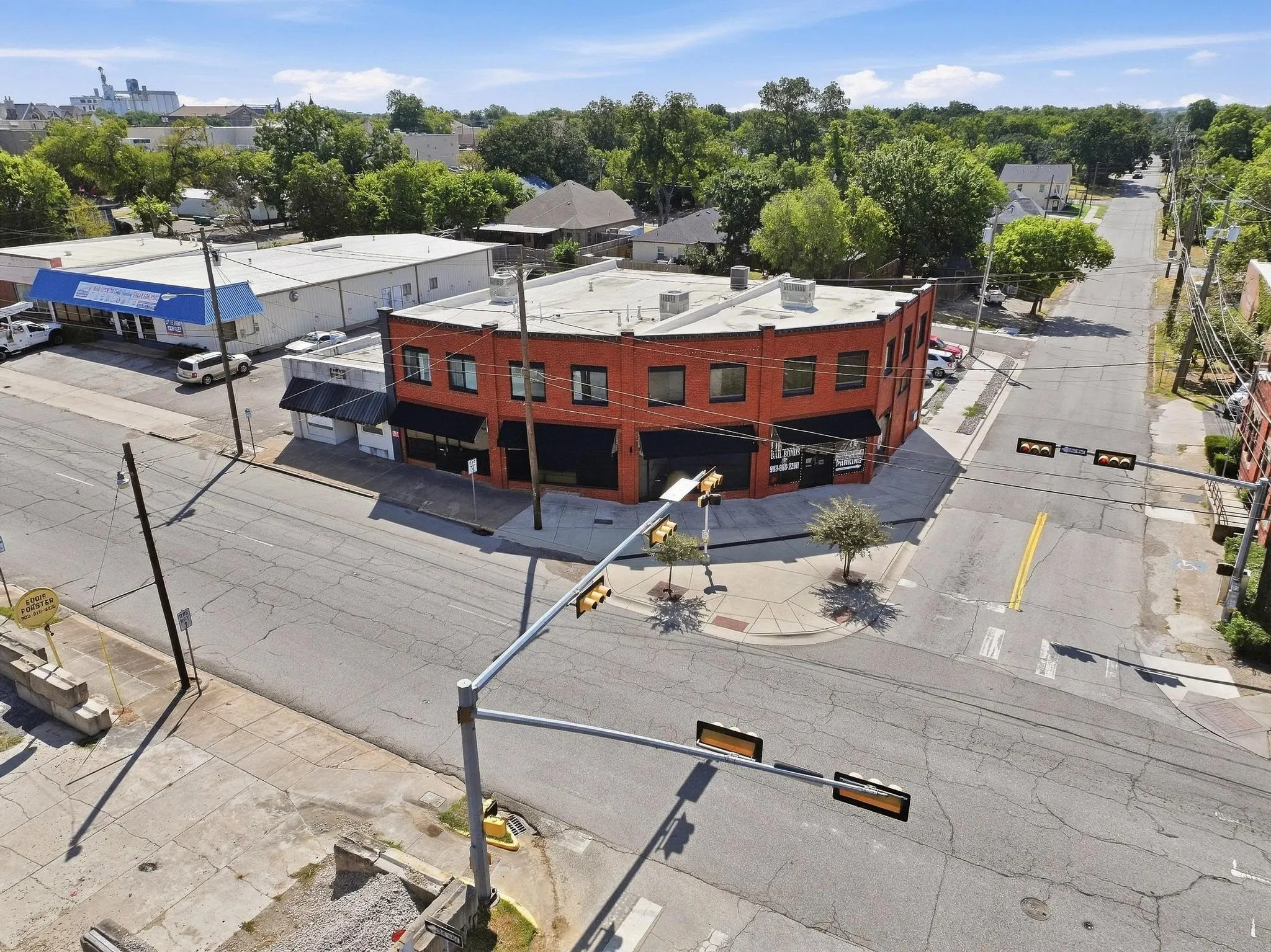 Retail For Sale in Grayson County , 330 W Lamar Street, Sherman, Texas 75090, 0, 0, Garage spaces, 0 Sqft, built in 1956, mls#21391599, Real Estate Agent in Sherman, Homes For Sale in Grayson county, Homes For Sale in Sherman, Realtor in Sherman Texas, Real Estate Brokerage Independent Realty Texas, Luminita Cordes Realtor