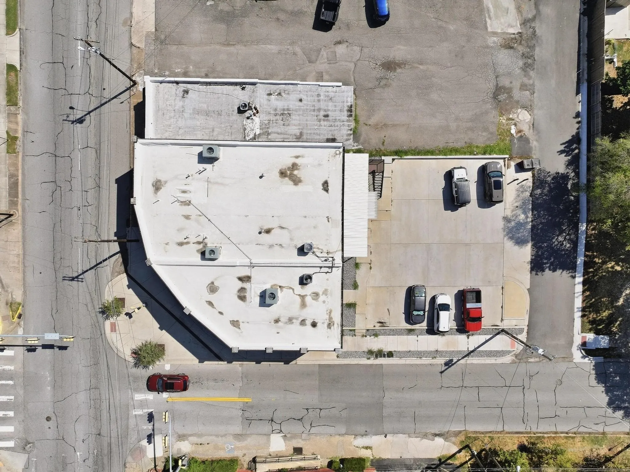 Retail For Sale in Grayson County , 330 W Lamar Street, Sherman, Texas 75090, 0, 0, Garage spaces, 0 Sqft, built in 1956, mls#21391599, Real Estate Agent in Sherman, Homes For Sale in Grayson county, Homes For Sale in Sherman, Realtor in Sherman Texas, Real Estate Brokerage Independent Realty Texas, Luminita Cordes Realtor