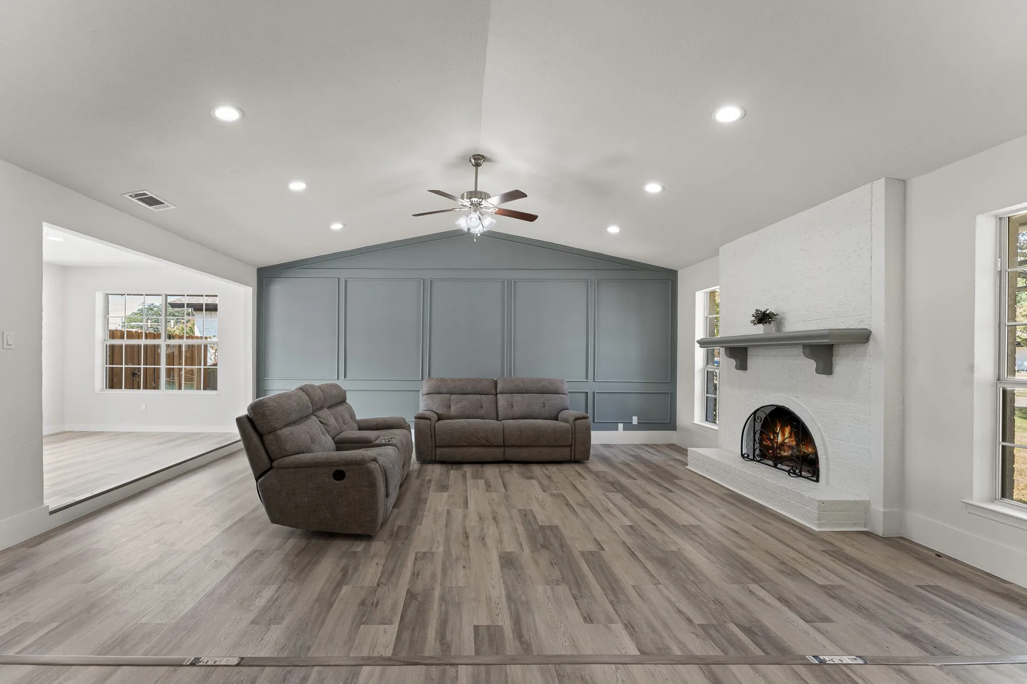 Single Family Residence For Sale in Dallas County , 1714 Baylor Drive S, Richardson, Texas 75081, 3 Bedroom, 2 Bathroom, 2 Garage spaces, 1,769 Sqft, built in 1974, mls#21391601, Real Estate Agent in Richardson, Homes For Sale in Dallas county, Homes For Sale in Richardson, Realtor in Richardson Texas, Real Estate Brokerage Independent Realty Texas, Luminita Cordes Realtor