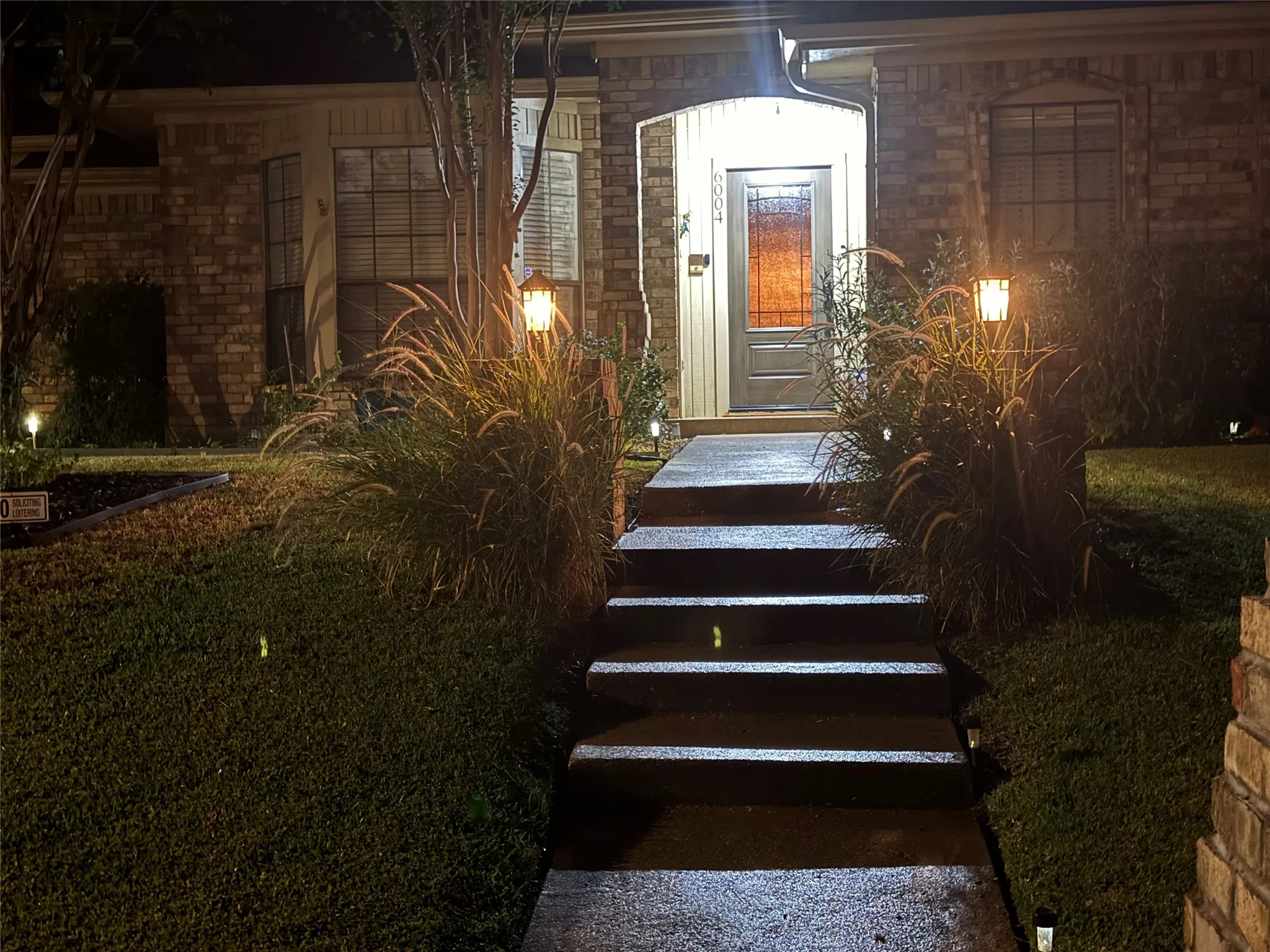 Single Family Residence For Sale in Tarrant County , 6004 Lakehurst Drive, Arlington, Texas 76016, 4 Bedroom, 4 Bathroom, 2 Garage spaces, 3,435 Sqft, built in 1984, mls#21374271, Real Estate Agent in Arlington, Homes For Sale in Tarrant county, Homes For Sale in Arlington, Realtor in Arlington Texas, Real Estate Brokerage Independent Realty Texas, Luminita Cordes Realtor