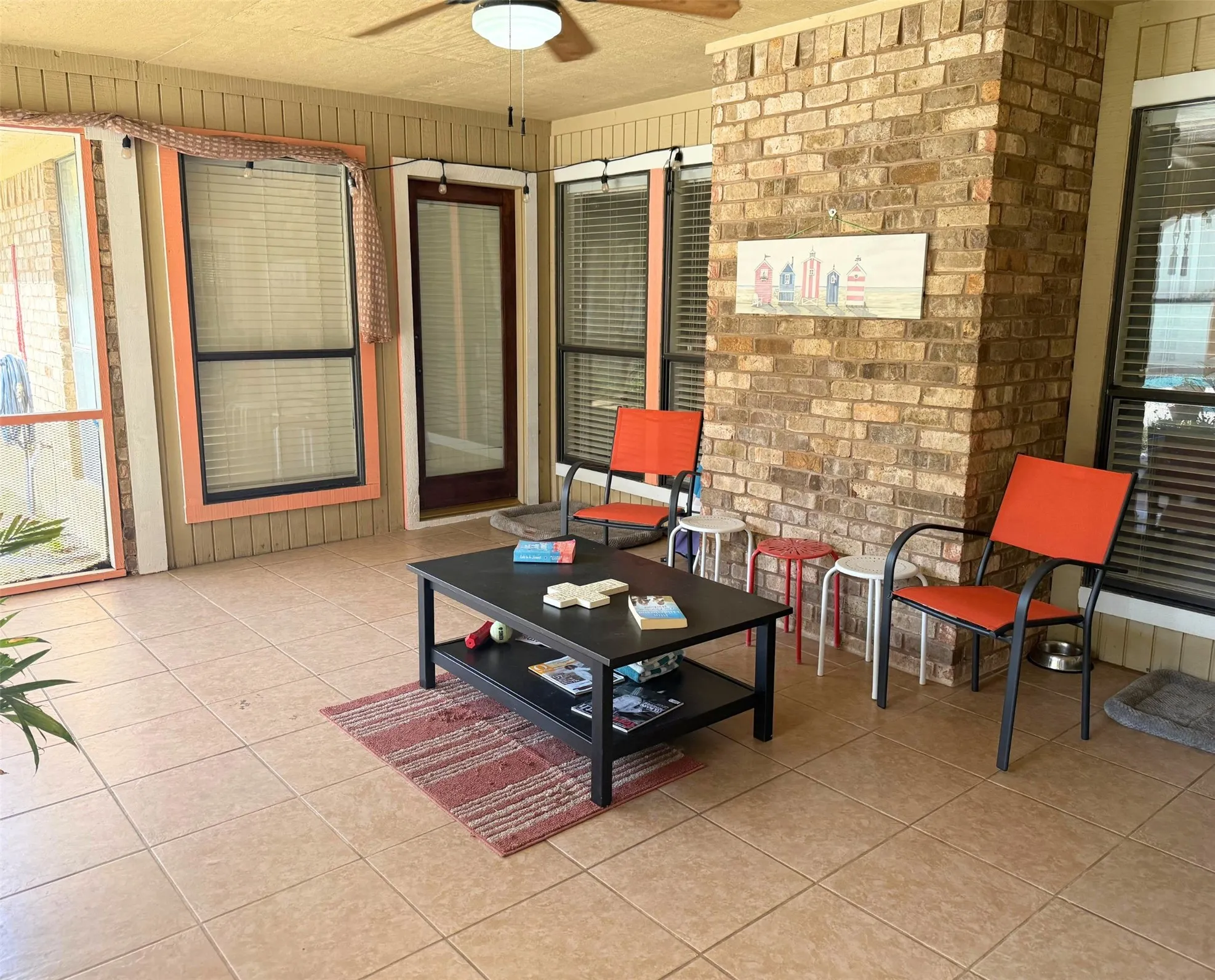 Single Family Residence For Sale in Tarrant County , 6004 Lakehurst Drive, Arlington, Texas 76016, 4 Bedroom, 4 Bathroom, 2 Garage spaces, 3,435 Sqft, built in 1984, mls#21374271, Real Estate Agent in Arlington, Homes For Sale in Tarrant county, Homes For Sale in Arlington, Realtor in Arlington Texas, Real Estate Brokerage Independent Realty Texas, Luminita Cordes Realtor