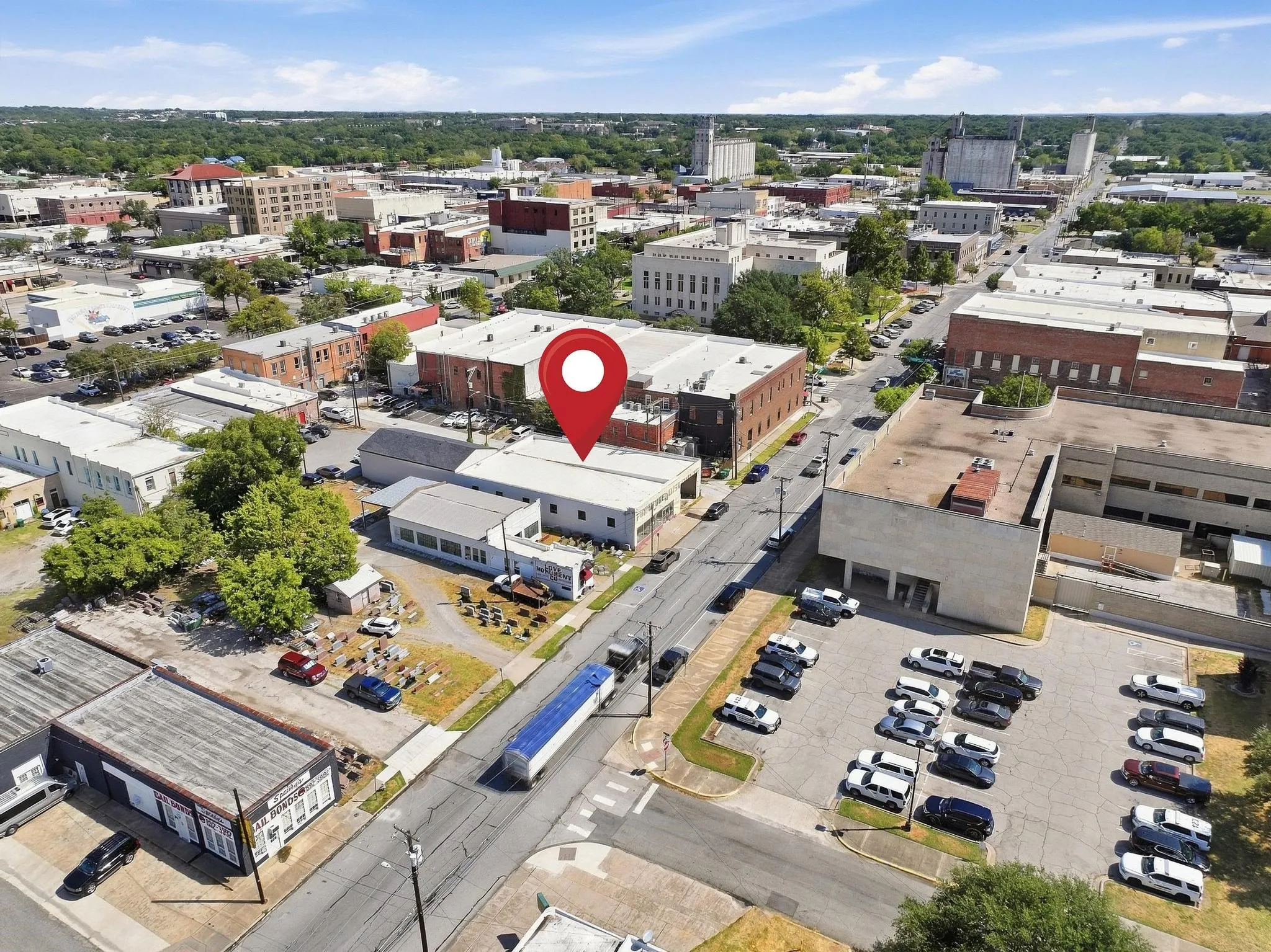 Retail For Sale in Grayson County , 211 W Lamar Street, Sherman, Texas 75090, 0, 0, Garage spaces, 0 Sqft, built in 1940, mls#21391608, Real Estate Agent in Sherman, Homes For Sale in Grayson county, Homes For Sale in Sherman, Realtor in Sherman Texas, Real Estate Brokerage Independent Realty Texas, Luminita Cordes Realtor