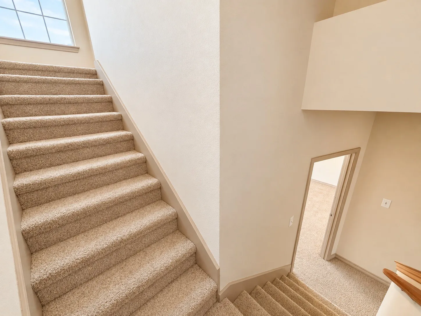 Townhouse For Sale in Tarrant County , 12620 Bay Avenue, Fort Worth, Texas 76040, 3 Bedroom, 3 Bathroom, 1 Garage spaces, 1,763 Sqft, built in 2005, mls#21391348, Real Estate Agent in Fort Worth, Homes For Sale in Tarrant county, Homes For Sale in Fort Worth, Realtor in Fort Worth Texas, Real Estate Brokerage Independent Realty Texas, Luminita Cordes Realtor