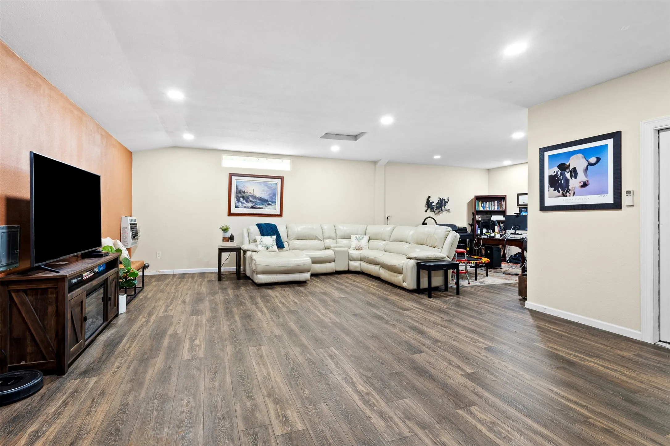 Secondary living area