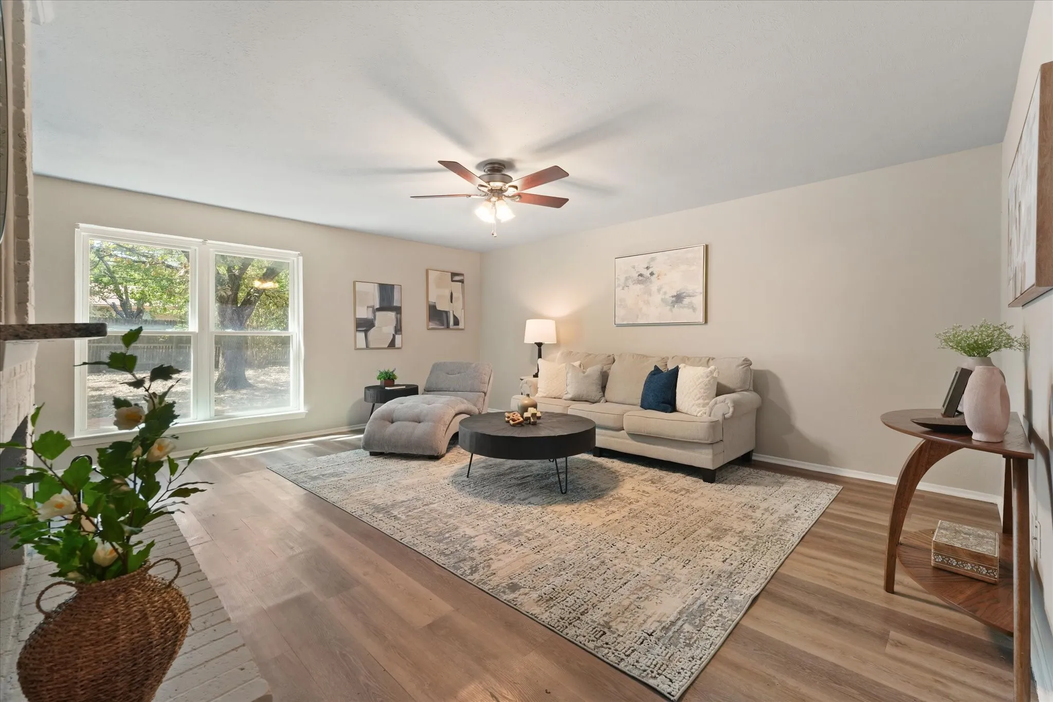 Single Family Residence For Sale in Tarrant County , 6429 Yarmouth Avenue, North Richland Hills, Texas 76182, 3 Bedroom, 2 Bathroom, 1 Garage spaces, 1,288 Sqft, built in 1977, mls#21391606, Real Estate Agent in North Richland Hills, Homes For Sale in Tarrant county, Homes For Sale in North Richland Hills, Realtor in North Richland Hills Texas, Real Estate Brokerage Independent Realty Texas, Luminita Cordes Realtor