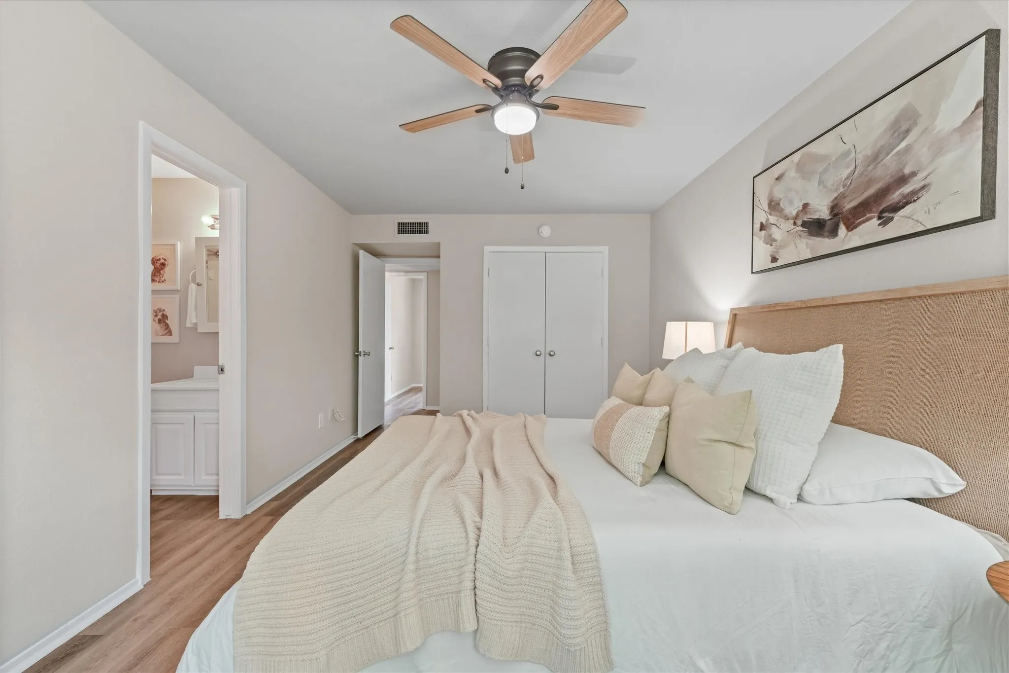Single Family Residence For Sale in Tarrant County , 6429 Yarmouth Avenue, North Richland Hills, Texas 76182, 3 Bedroom, 2 Bathroom, 1 Garage spaces, 1,288 Sqft, built in 1977, mls#21391606, Real Estate Agent in North Richland Hills, Homes For Sale in Tarrant county, Homes For Sale in North Richland Hills, Realtor in North Richland Hills Texas, Real Estate Brokerage Independent Realty Texas, Luminita Cordes Realtor