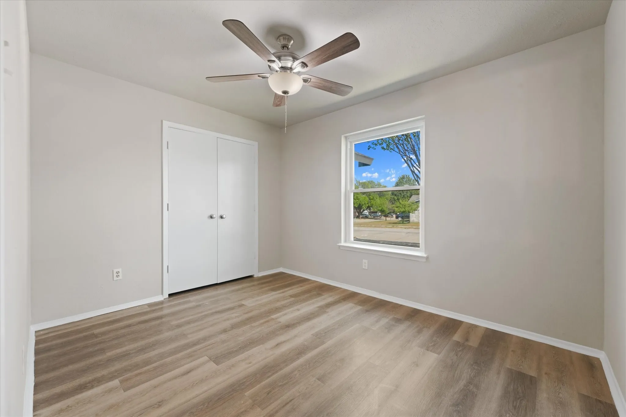Single Family Residence For Sale in Tarrant County , 6429 Yarmouth Avenue, North Richland Hills, Texas 76182, 3 Bedroom, 2 Bathroom, 1 Garage spaces, 1,288 Sqft, built in 1977, mls#21391606, Real Estate Agent in North Richland Hills, Homes For Sale in Tarrant county, Homes For Sale in North Richland Hills, Realtor in North Richland Hills Texas, Real Estate Brokerage Independent Realty Texas, Luminita Cordes Realtor