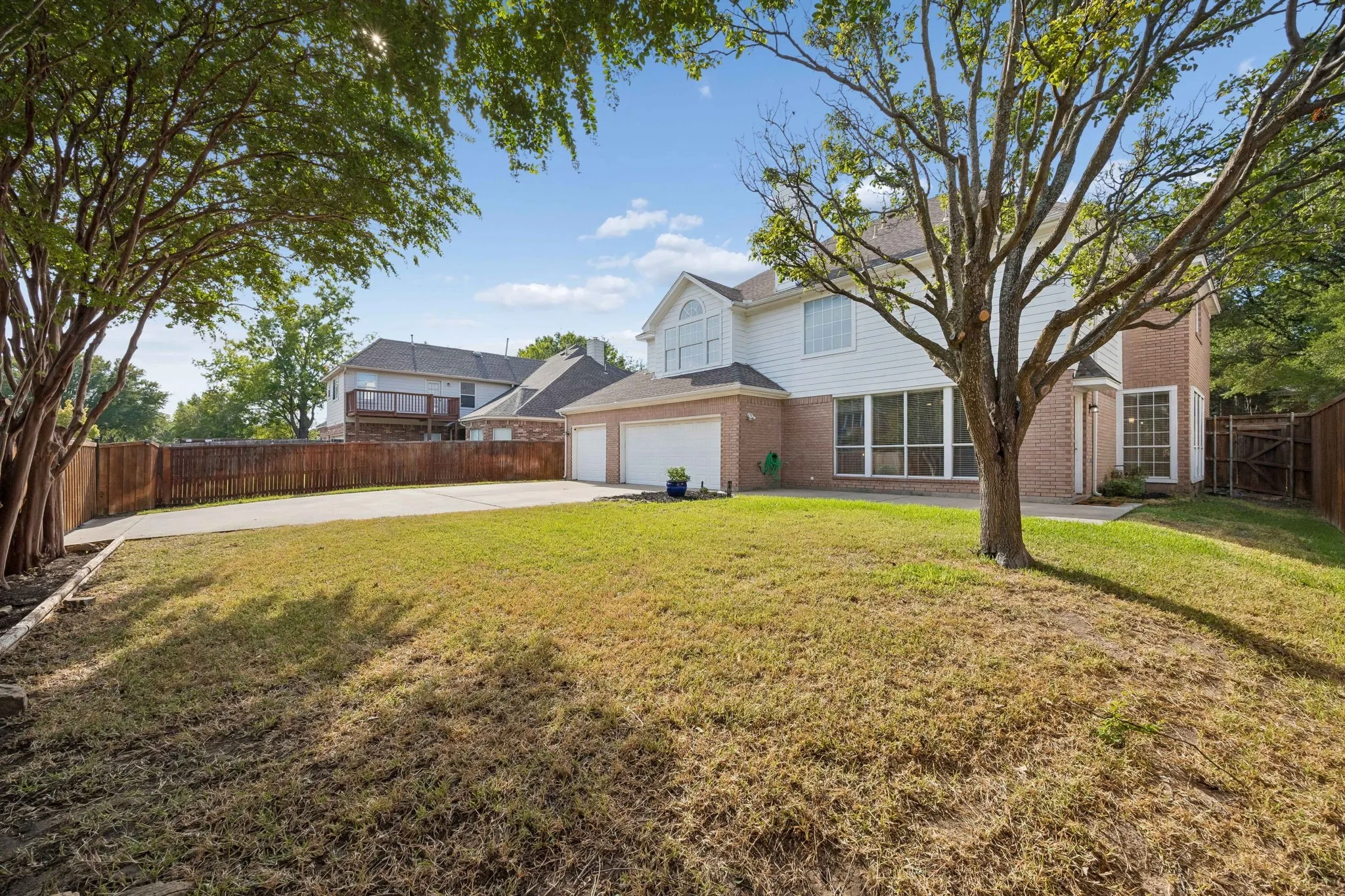 Single Family Residence For Sale in Collin County , 4424 Courtney Lane, Richardson, Texas 75082, 4 Bedroom, 3 Bathroom, 3 Garage spaces, 3,436 Sqft, built in 1995, mls#21390683, Real Estate Agent in Richardson, Homes For Sale in Collin county, Homes For Sale in Richardson, Realtor in Richardson Texas, Real Estate Brokerage Independent Realty Texas, Luminita Cordes Realtor