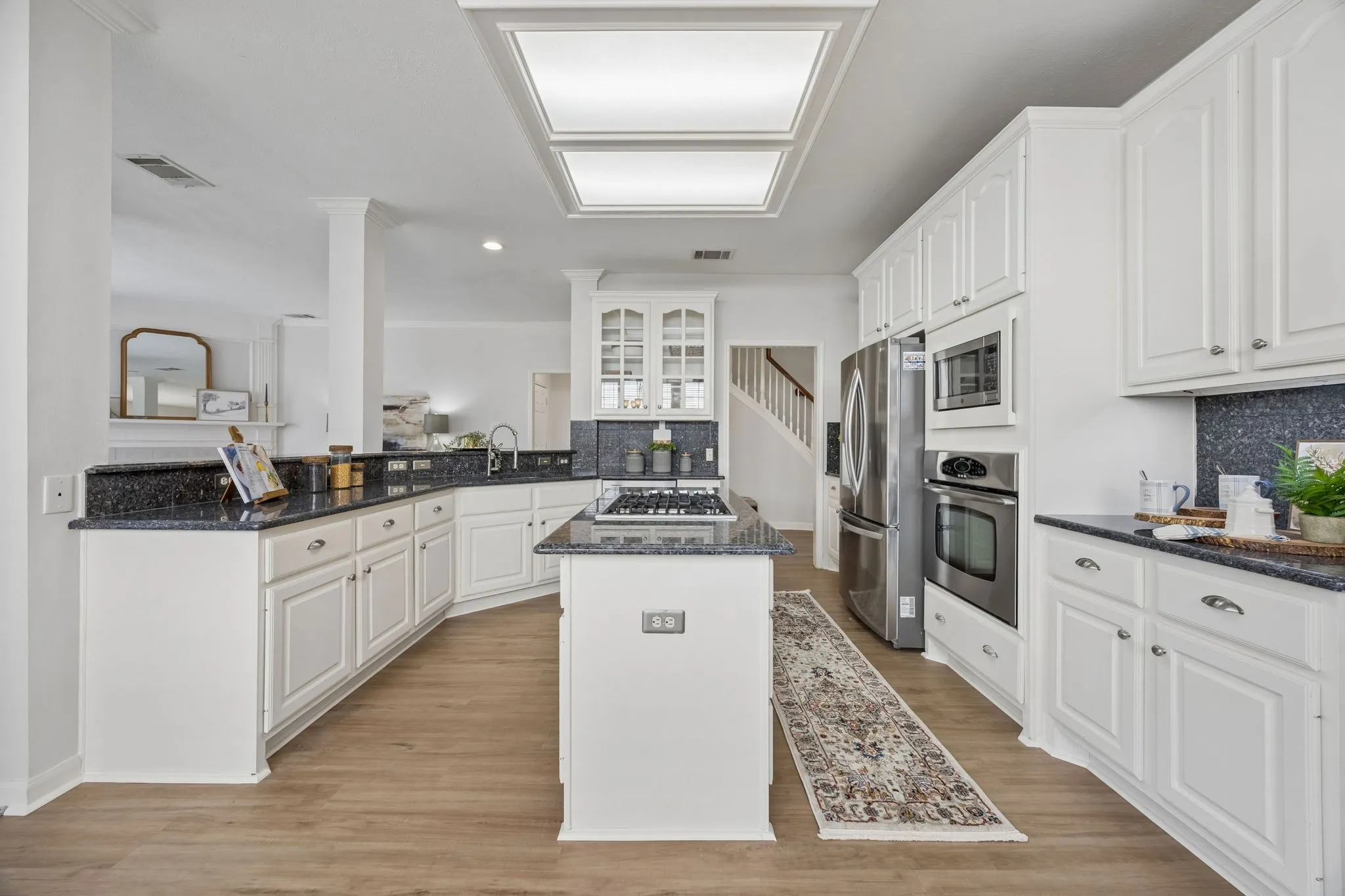 Single Family Residence For Sale in Collin County , 4424 Courtney Lane, Richardson, Texas 75082, 4 Bedroom, 3 Bathroom, 3 Garage spaces, 3,436 Sqft, built in 1995, mls#21390683, Real Estate Agent in Richardson, Homes For Sale in Collin county, Homes For Sale in Richardson, Realtor in Richardson Texas, Real Estate Brokerage Independent Realty Texas, Luminita Cordes Realtor