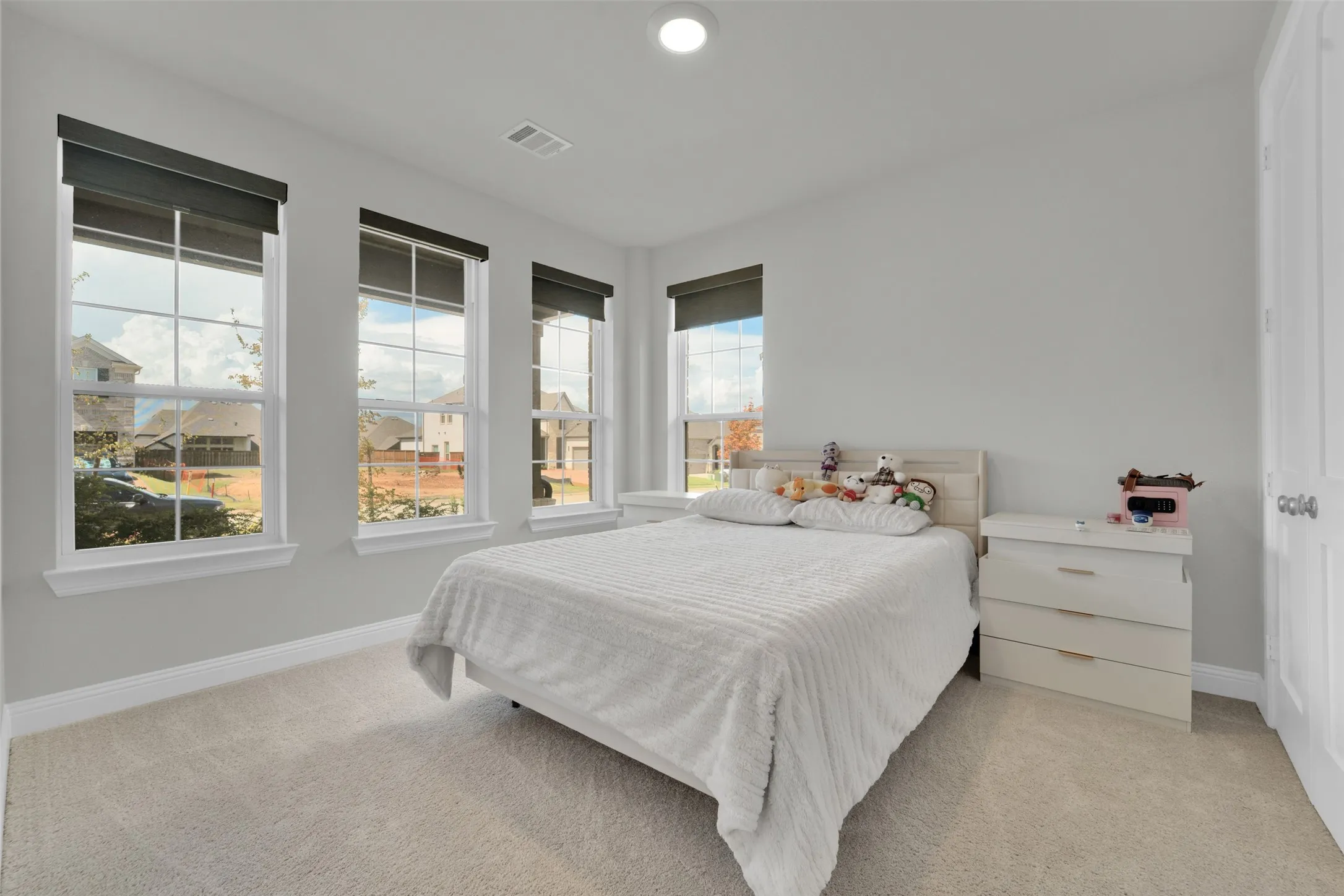 Single Family Residence For Rent in Denton County , 3520 Helios Lane, Corinth, Texas 76208, 4 Bedroom, 3 Bathroom, 2 Garage spaces, 2,444 Sqft, built in 2025, mls#21391626, Real Estate Agent in Corinth, Homes For Rent in Denton county, Homes For Rent in Corinth, Realtor in Corinth Texas, Real Estate Brokerage Independent Realty Texas, Luminita Cordes Realtor