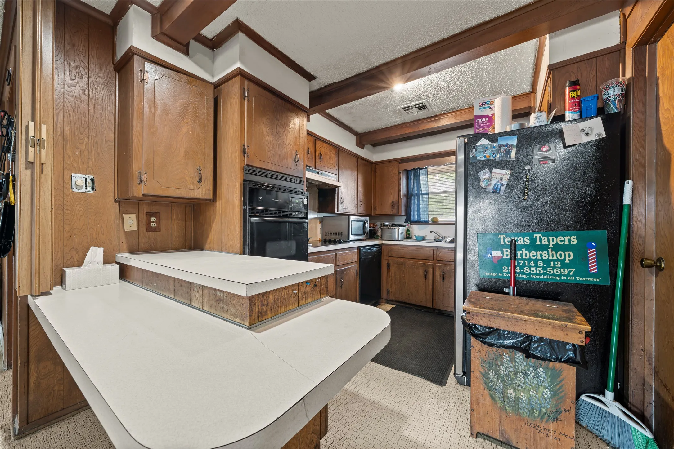 Single Family Residence For Sale in Mc Lennan County , 1815 Mahalia Drive, Waco, Texas 76705, 3 Bedroom, 2 Bathroom, 2 Garage spaces, 2,647 Sqft, built in 1966, mls#21390124, Real Estate Agent in Waco, Homes For Sale in Mc Lennan county, Homes For Sale in Waco, Realtor in Waco Texas, Real Estate Brokerage Independent Realty Texas, Luminita Cordes Realtor