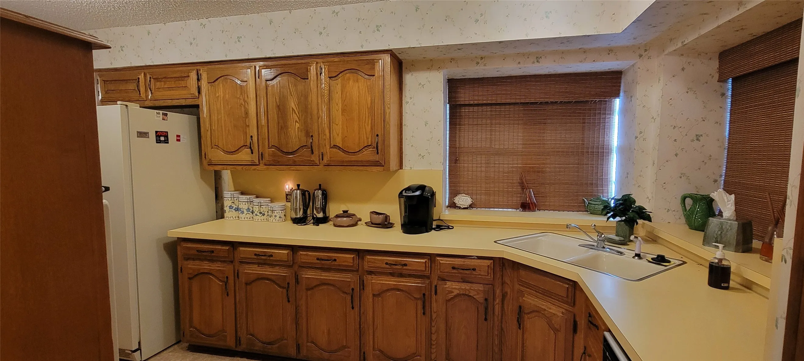 Single Family Residence For Sale in Dallas County , 1102 Morningstar Trail, Richardson, Texas 75081, 4 Bedroom, 3 Bathroom, 2 Garage spaces, 2,216 Sqft, built in 1978, mls#21383856, Real Estate Agent in Richardson, Homes For Sale in Dallas county, Homes For Sale in Richardson, Realtor in Richardson Texas, Real Estate Brokerage Independent Realty Texas, Luminita Cordes Realtor