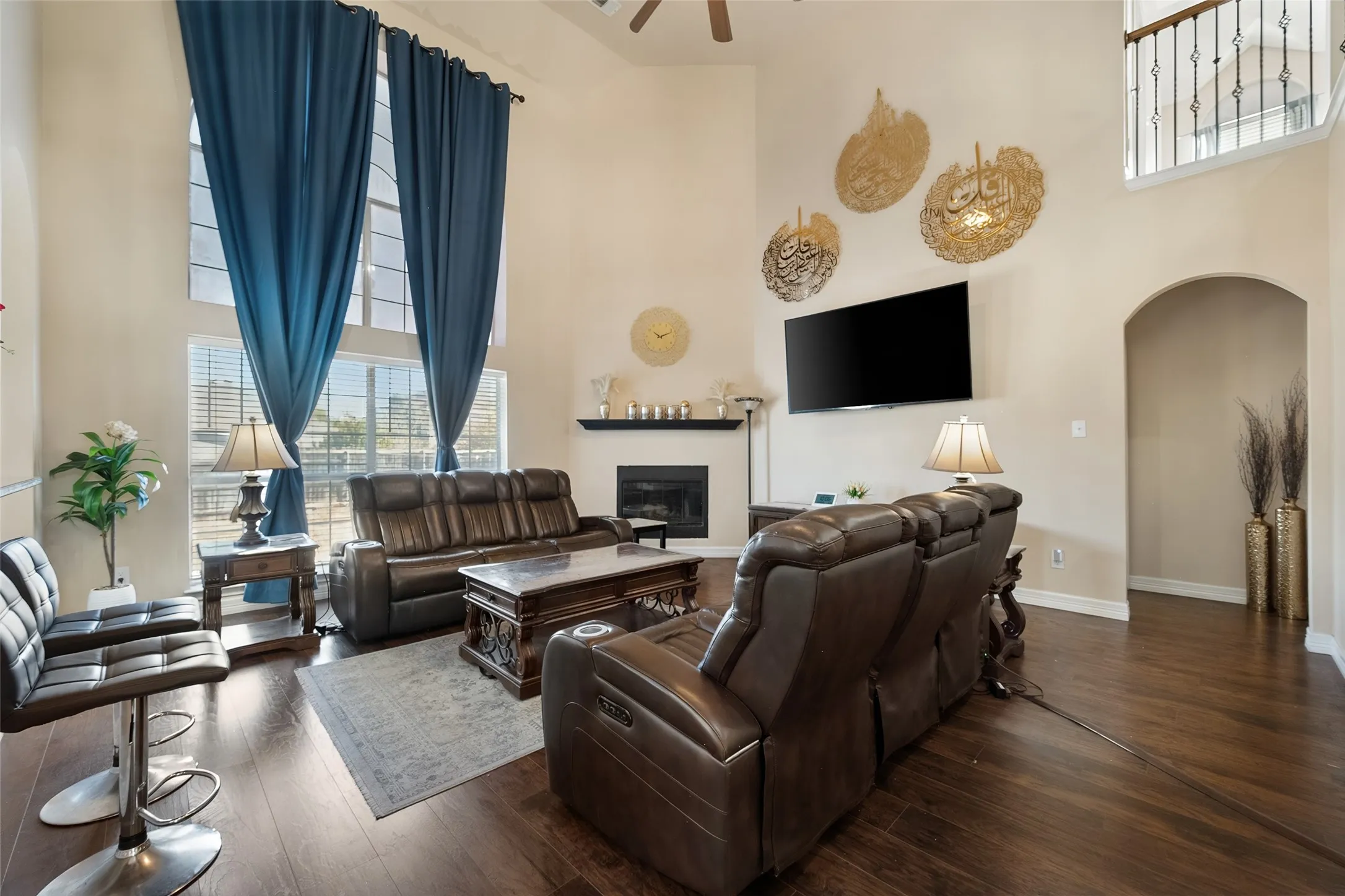 Downstairs living area with vaulted ceilings