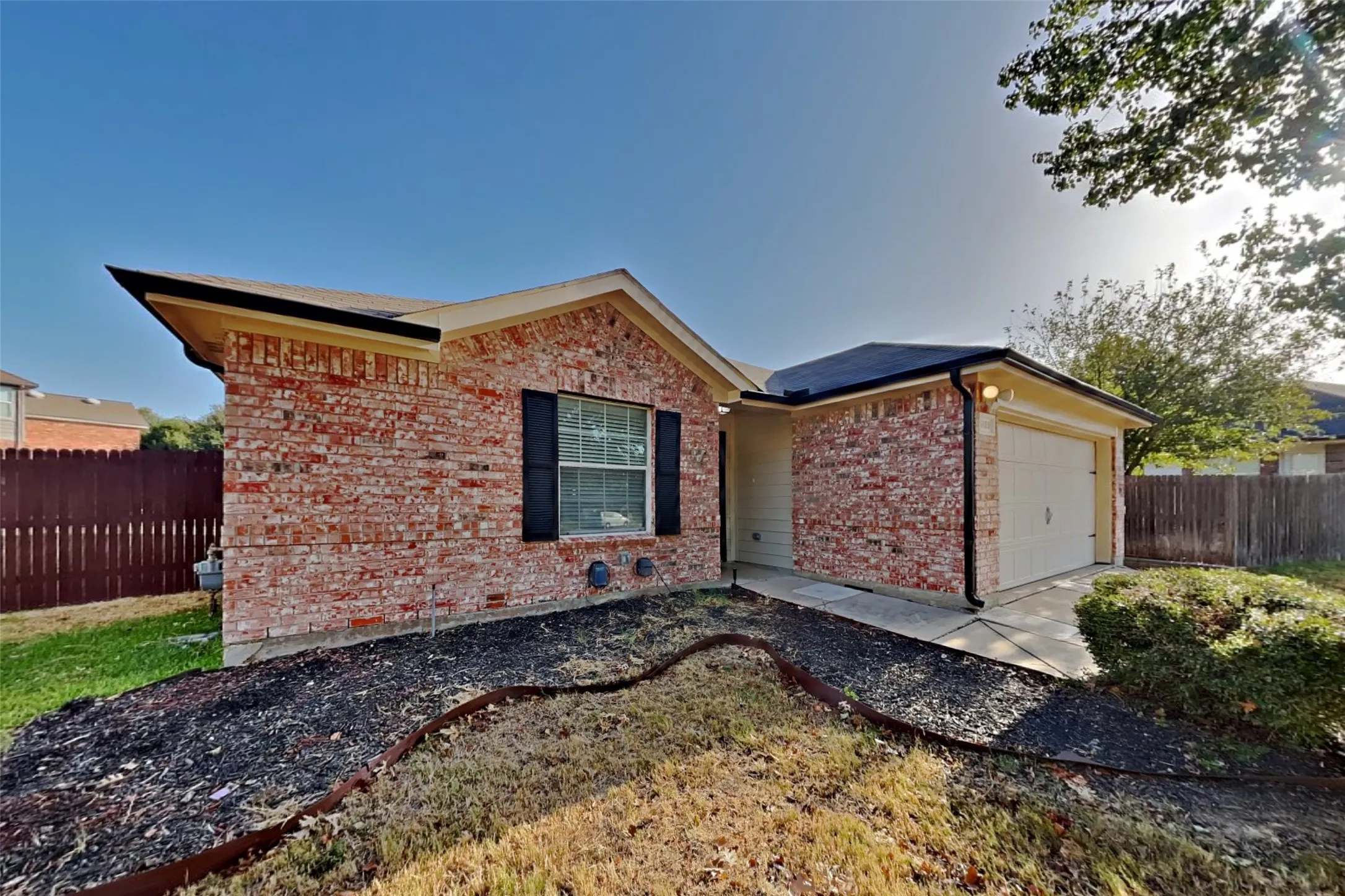 Single Family Residence For Rent in Tarrant County , 5105 Persimmon Court, Fort Worth, Texas 76244, 4 Bedroom, 2 Bathroom, 2 Garage spaces, 1,911 Sqft, built in 2003, mls#21391635, Real Estate Agent in Fort Worth, Homes For Rent in Tarrant county, Homes For Rent in Fort Worth, Realtor in Fort Worth Texas, Real Estate Brokerage Independent Realty Texas, Luminita Cordes Realtor