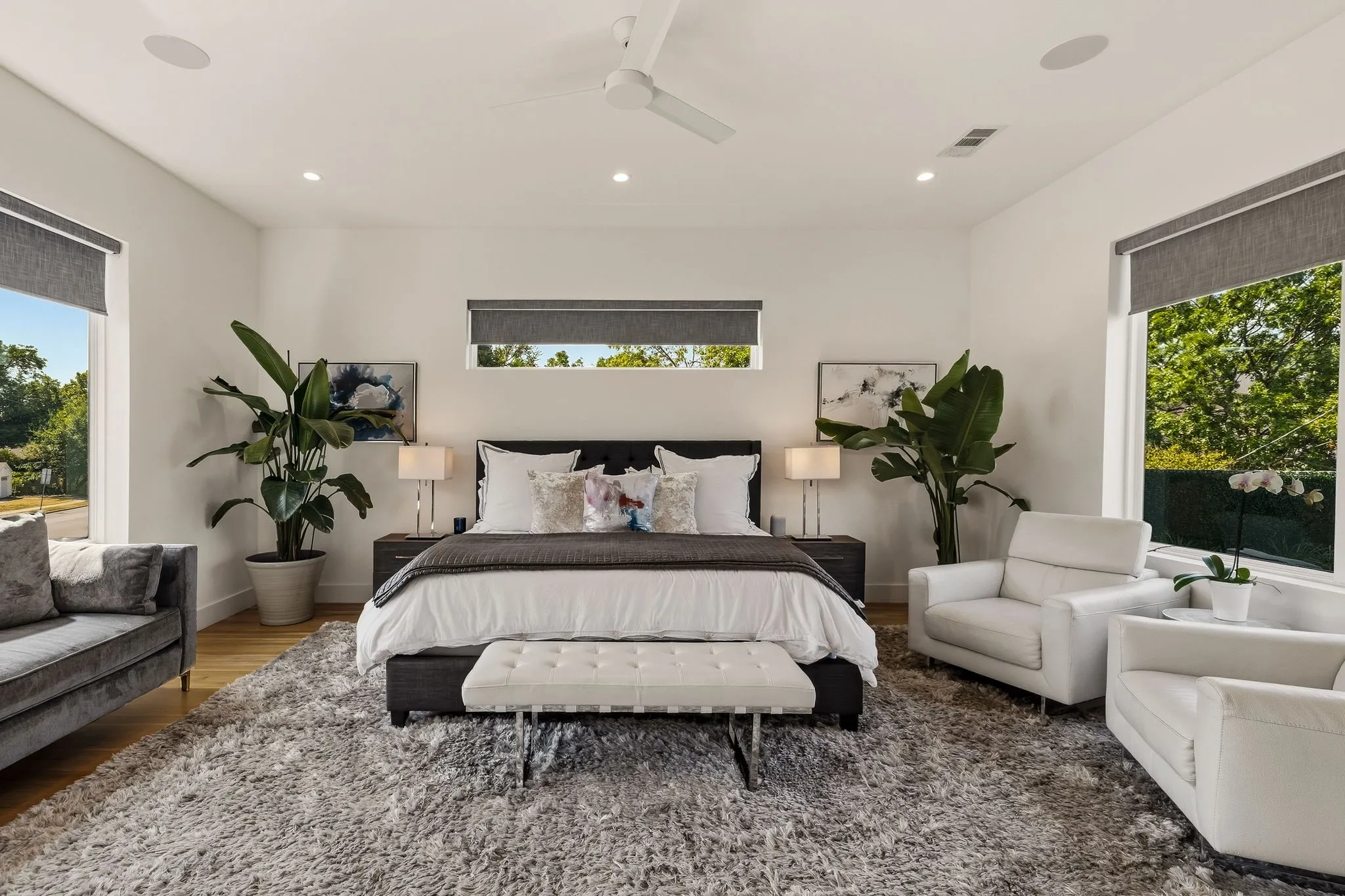 Single Family Residence For Sale in Dallas County , 9733 Mixon Drive, Dallas, Texas 75220, 3 Bedroom, 4 Bathroom, 2 Garage spaces, 3,269 Sqft, built in 2019, mls#21385536, Real Estate Agent in Dallas, Homes For Sale in Dallas county, Homes For Sale in Dallas, Realtor in Dallas Texas, Real Estate Brokerage Independent Realty Texas, Luminita Cordes Realtor