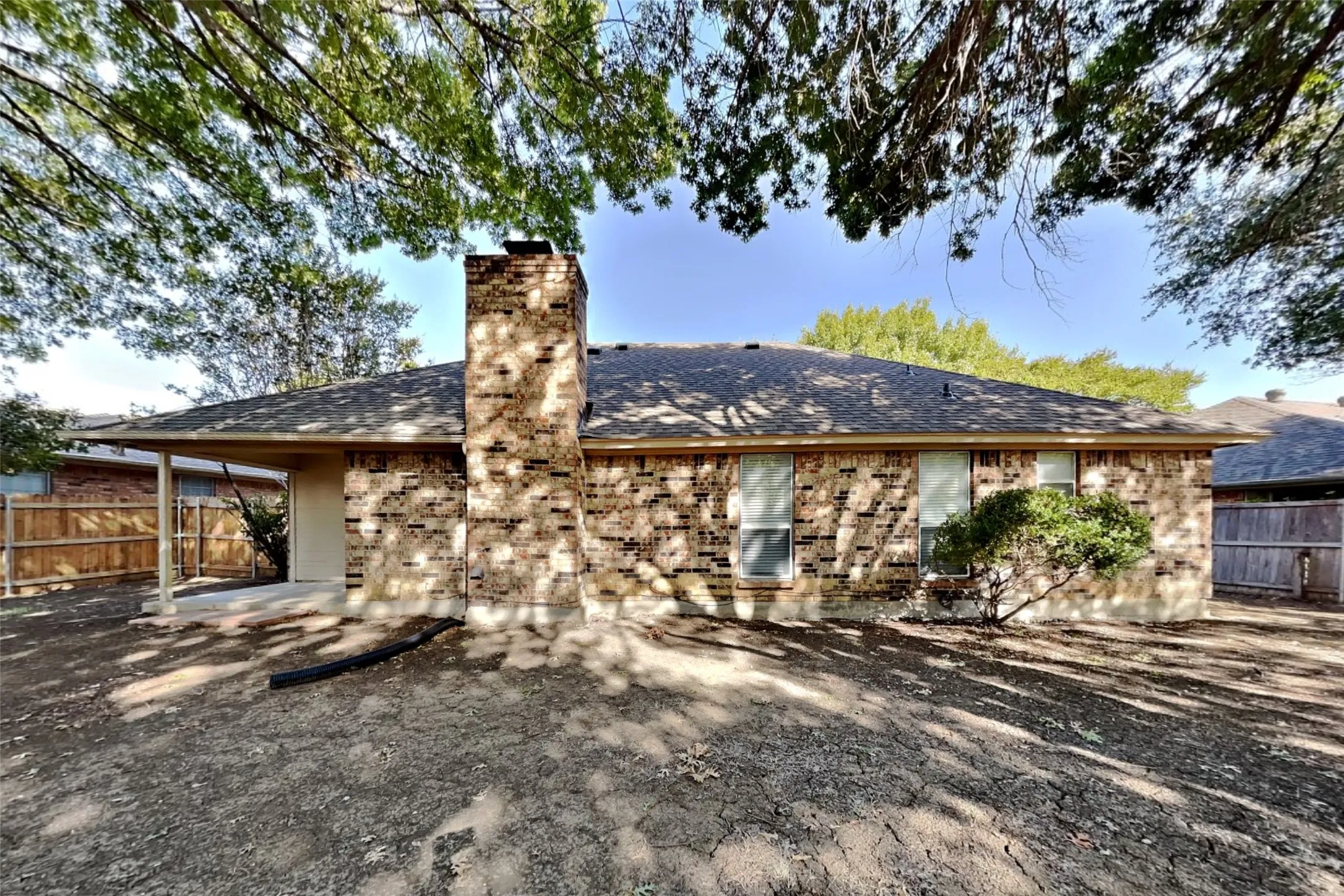 Single Family Residence For Rent in Tarrant County , 1506 Warwick Drive, Mansfield, Texas 76063, 3 Bedroom, 2 Bathroom, 2 Garage spaces, 1,531 Sqft, built in 1986, mls#21391638, Real Estate Agent in Mansfield, Homes For Rent in Tarrant county, Homes For Rent in Mansfield, Realtor in Mansfield Texas, Real Estate Brokerage Independent Realty Texas, Luminita Cordes Realtor