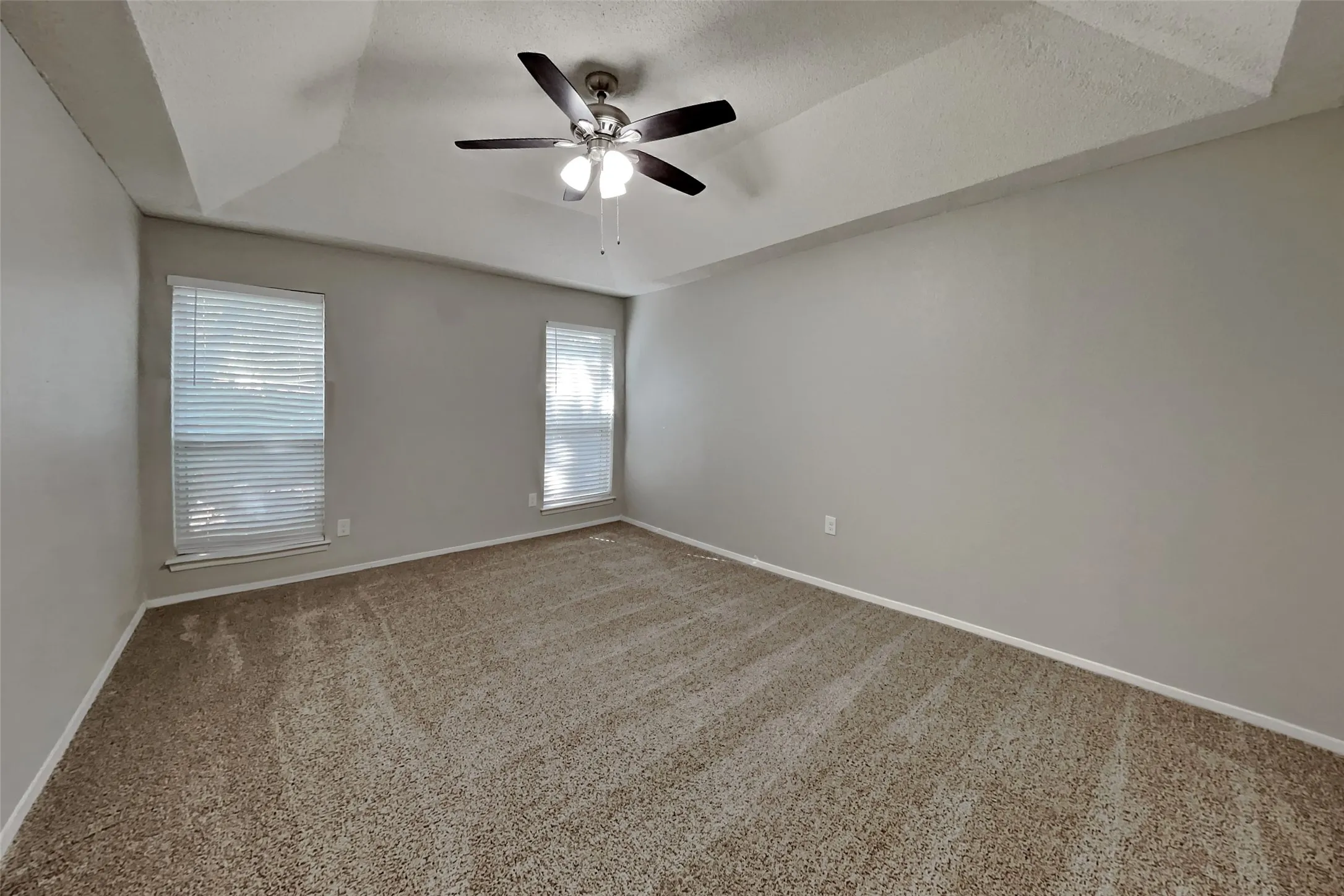 Single Family Residence For Rent in Tarrant County , 1506 Warwick Drive, Mansfield, Texas 76063, 3 Bedroom, 2 Bathroom, 2 Garage spaces, 1,531 Sqft, built in 1986, mls#21391638, Real Estate Agent in Mansfield, Homes For Rent in Tarrant county, Homes For Rent in Mansfield, Realtor in Mansfield Texas, Real Estate Brokerage Independent Realty Texas, Luminita Cordes Realtor