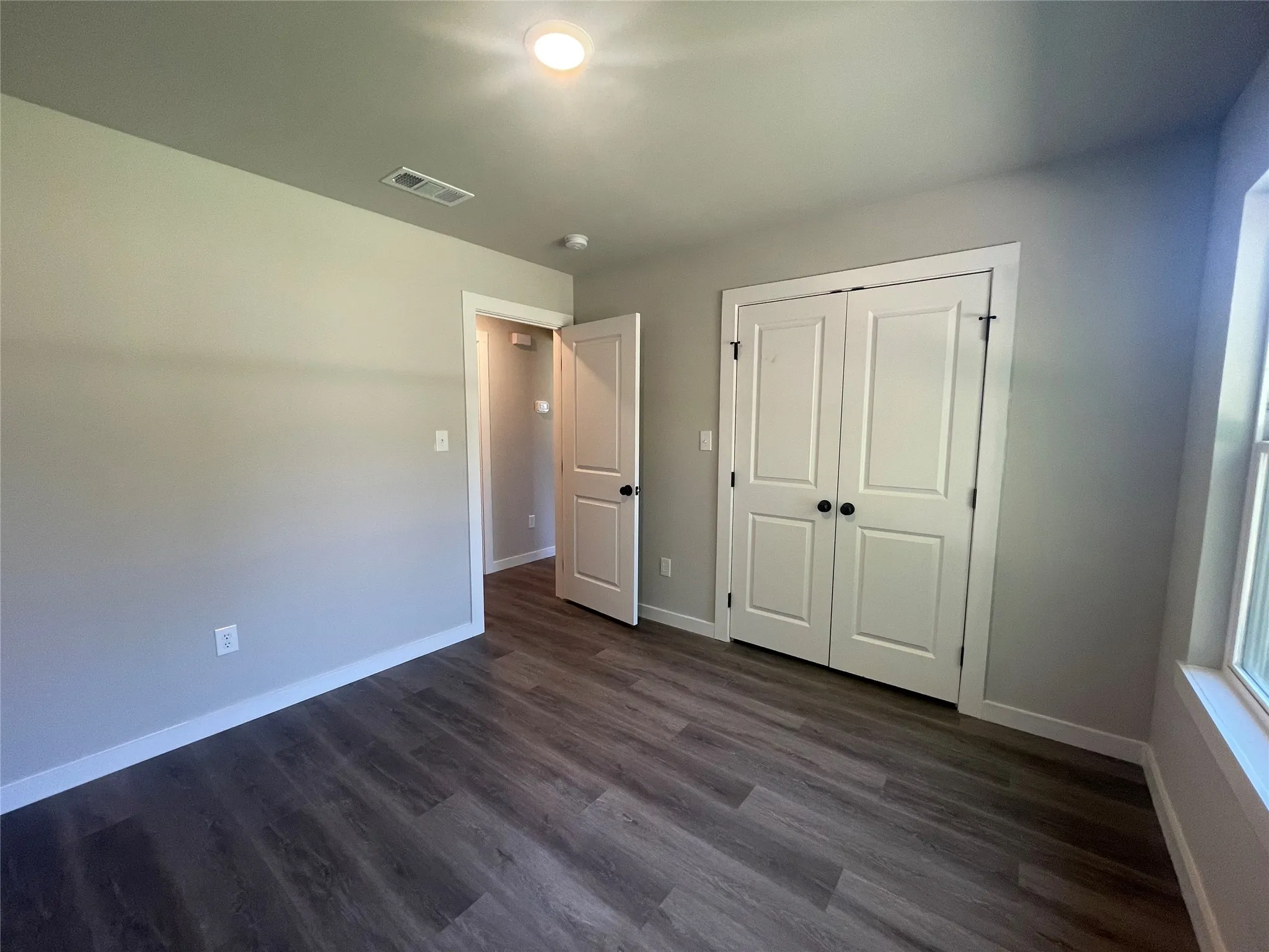 Single Family Residence For Sale in Hunt County , 9315 LYNDA Lane, Hawk Cove, Texas 75474, 3 Bedroom, 2 Bathroom, 1 Garage spaces, 1,200 Sqft, built in 2023, mls#21391636, Real Estate Agent in Hawk Cove, Homes For Sale in Hunt county, Homes For Sale in Hawk Cove, Realtor in Hawk Cove Texas, Real Estate Brokerage Independent Realty Texas, Luminita Cordes Realtor
