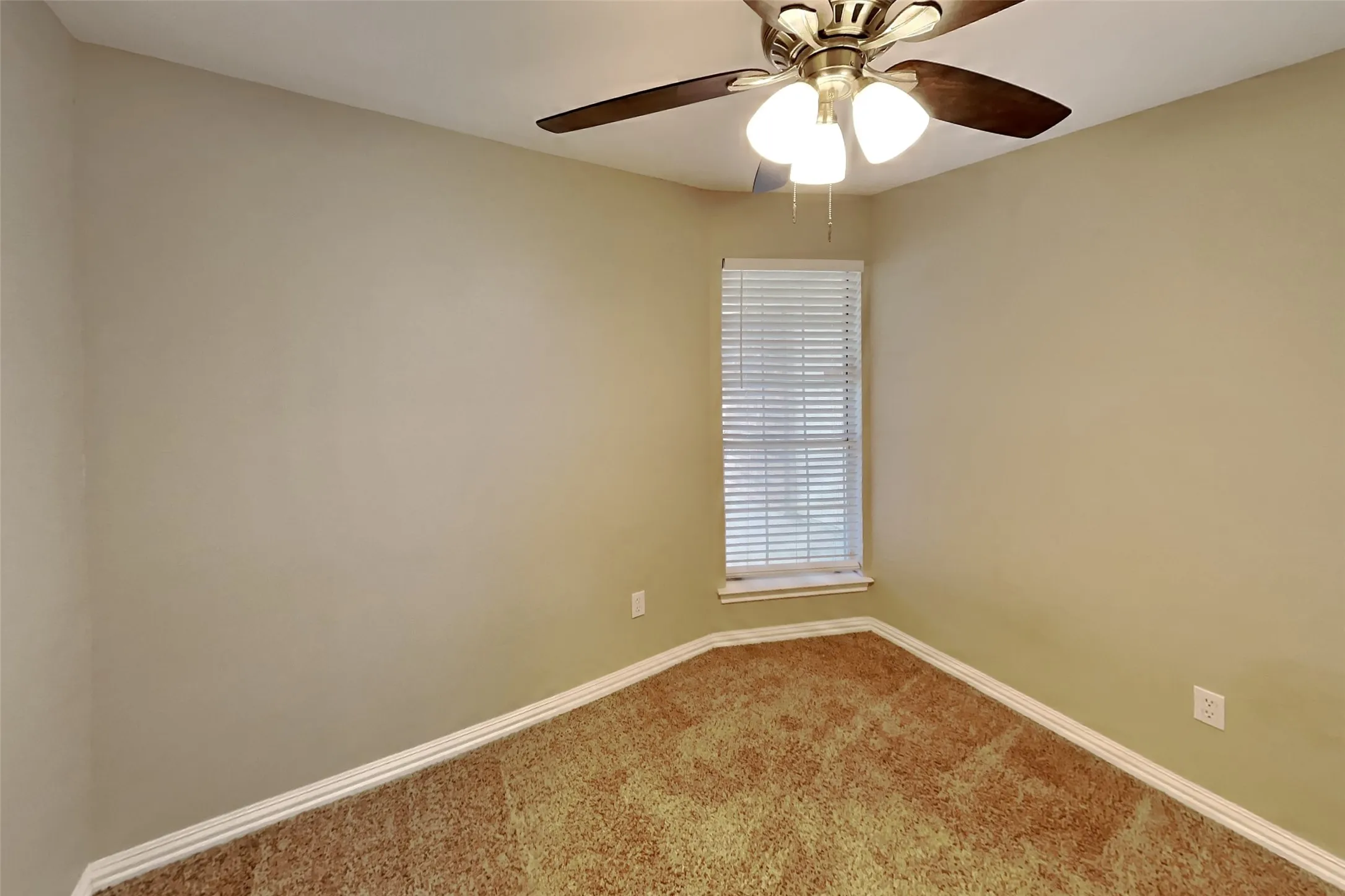 Single Family Residence For Rent in Tarrant County , 7732 Pear Tree Lane, Watauga, Texas 76148, 3 Bedroom, 2 Bathroom, 2 Garage spaces, 1,464 Sqft, built in 1988, mls#21391642, Real Estate Agent in Watauga, Homes For Rent in Tarrant county, Homes For Rent in Watauga, Realtor in Watauga Texas, Real Estate Brokerage Independent Realty Texas, Luminita Cordes Realtor