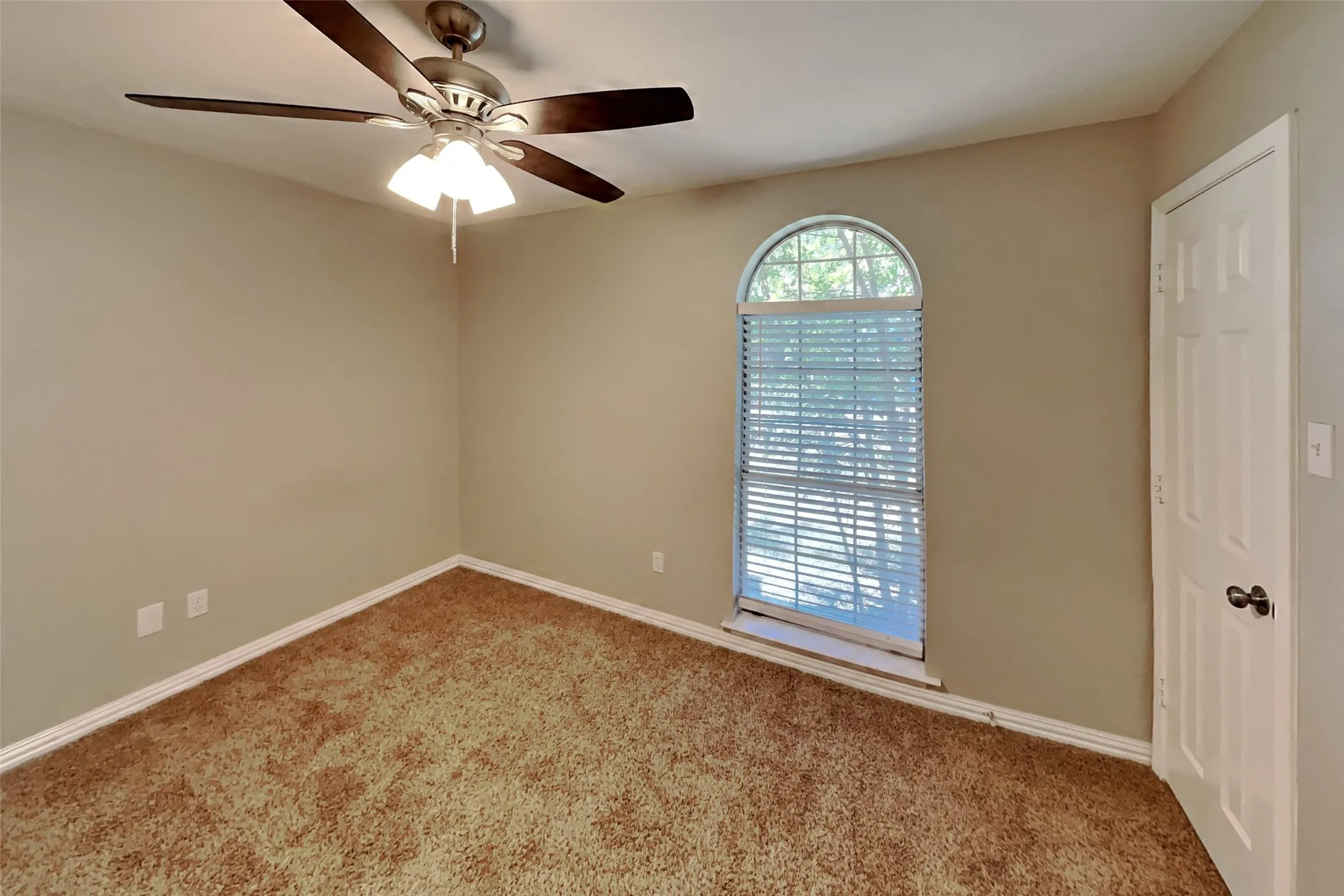 Single Family Residence For Rent in Tarrant County , 7732 Pear Tree Lane, Watauga, Texas 76148, 3 Bedroom, 2 Bathroom, 2 Garage spaces, 1,464 Sqft, built in 1988, mls#21391642, Real Estate Agent in Watauga, Homes For Rent in Tarrant county, Homes For Rent in Watauga, Realtor in Watauga Texas, Real Estate Brokerage Independent Realty Texas, Luminita Cordes Realtor