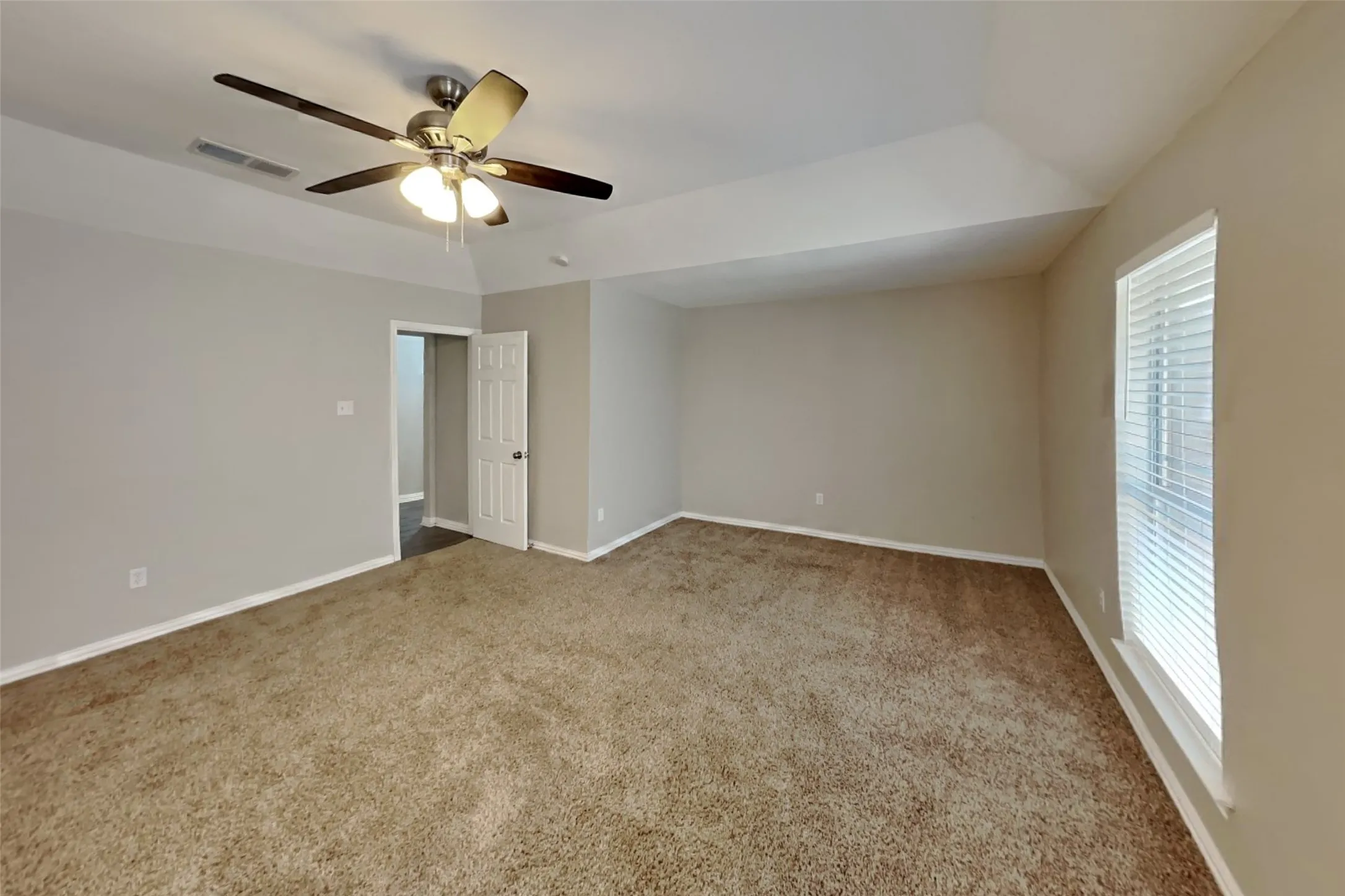 Single Family Residence For Rent in Tarrant County , 7732 Pear Tree Lane, Watauga, Texas 76148, 3 Bedroom, 2 Bathroom, 2 Garage spaces, 1,464 Sqft, built in 1988, mls#21391642, Real Estate Agent in Watauga, Homes For Rent in Tarrant county, Homes For Rent in Watauga, Realtor in Watauga Texas, Real Estate Brokerage Independent Realty Texas, Luminita Cordes Realtor