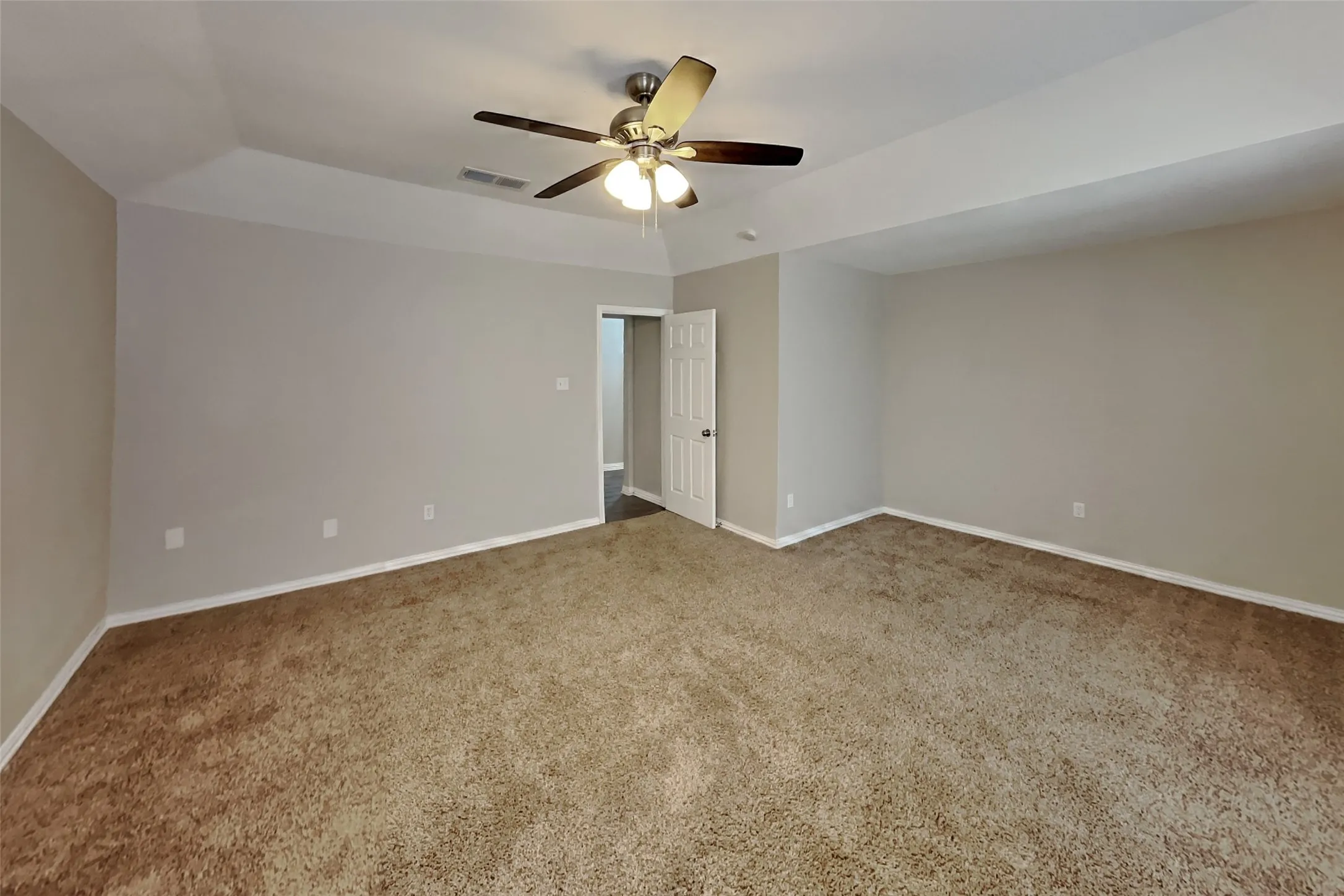Single Family Residence For Rent in Tarrant County , 7732 Pear Tree Lane, Watauga, Texas 76148, 3 Bedroom, 2 Bathroom, 2 Garage spaces, 1,464 Sqft, built in 1988, mls#21391642, Real Estate Agent in Watauga, Homes For Rent in Tarrant county, Homes For Rent in Watauga, Realtor in Watauga Texas, Real Estate Brokerage Independent Realty Texas, Luminita Cordes Realtor