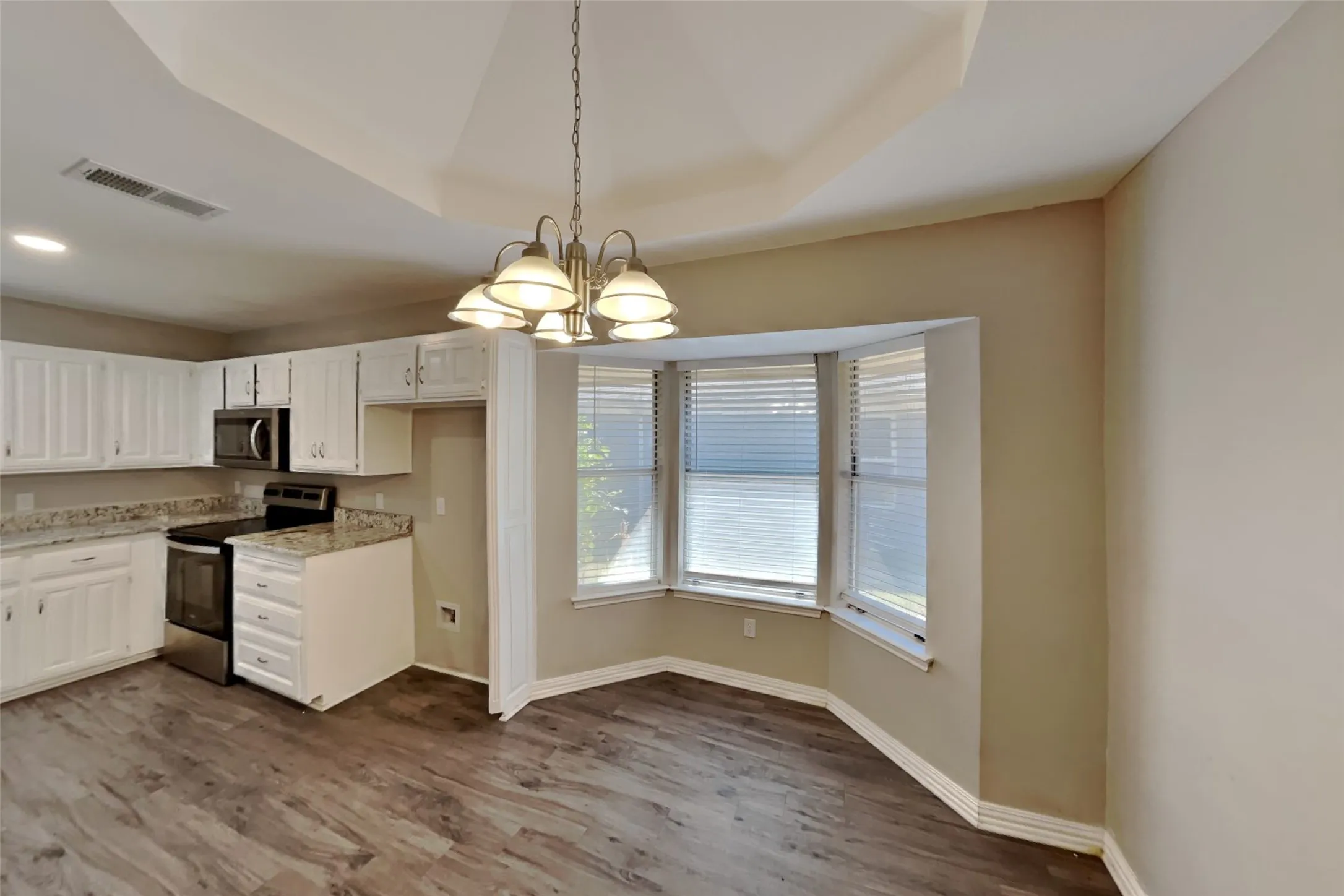 Single Family Residence For Rent in Tarrant County , 7732 Pear Tree Lane, Watauga, Texas 76148, 3 Bedroom, 2 Bathroom, 2 Garage spaces, 1,464 Sqft, built in 1988, mls#21391642, Real Estate Agent in Watauga, Homes For Rent in Tarrant county, Homes For Rent in Watauga, Realtor in Watauga Texas, Real Estate Brokerage Independent Realty Texas, Luminita Cordes Realtor